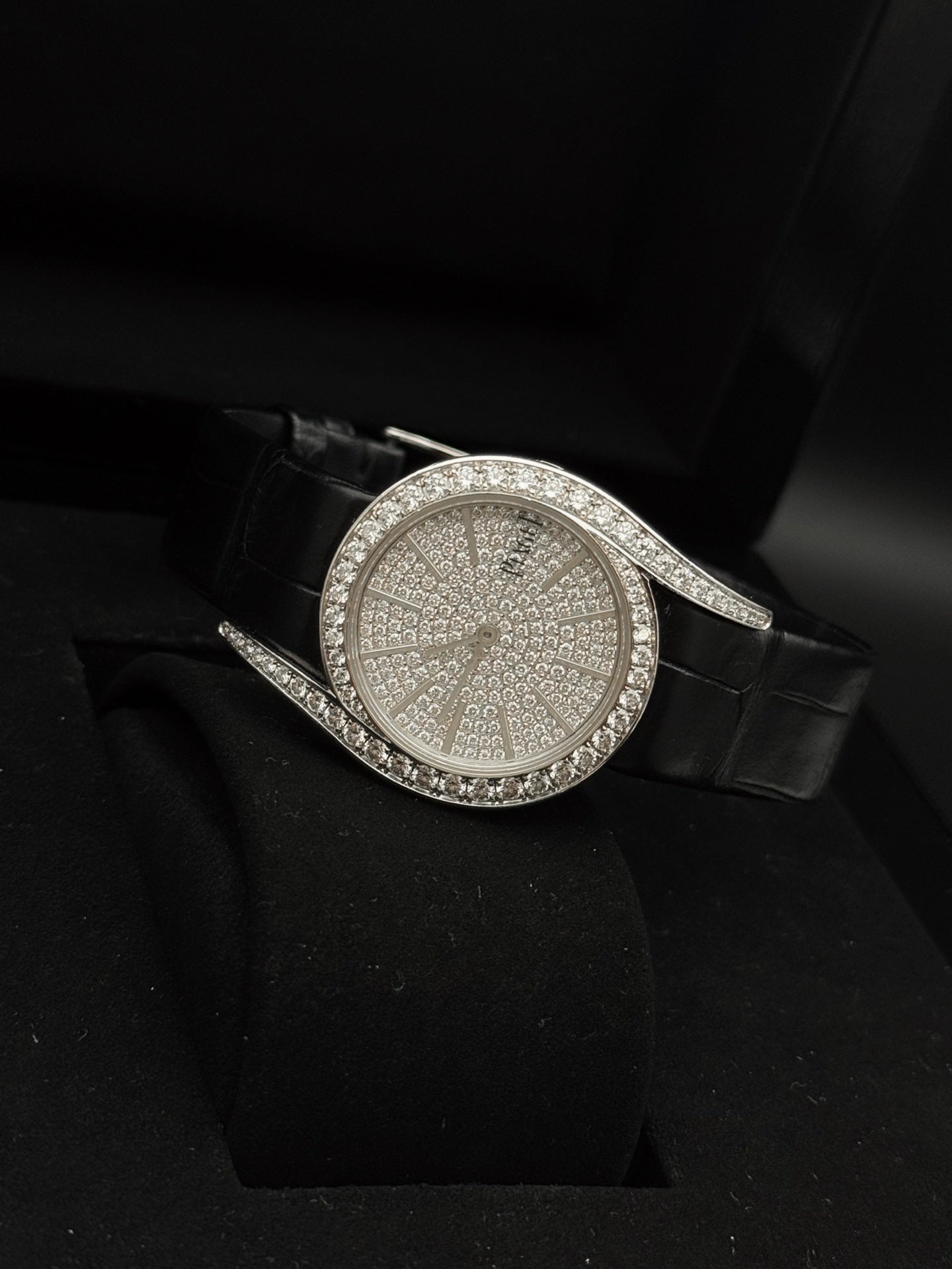 Piaget Limelight Gala Series G0A38162 18K White Gold Diamond-set 32mm Quartz Women's Watch 2018 Complete Set