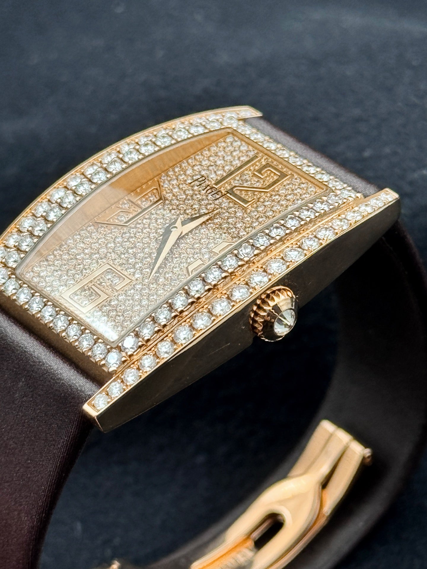 伯爵 Piaget Limelight Gala系列 G0A33090 18K玫瑰金镶钻 满天星 27毫米 石英女表 99新单表