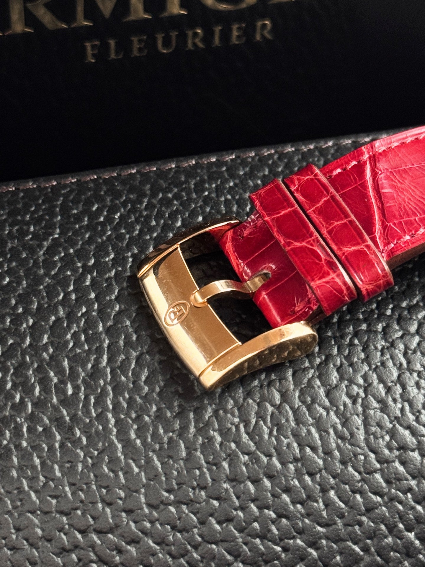 帕玛强尼 Parmigiani Fleurier TONDA系列 PFC288 18K玫瑰金 镶T方彩钻 39毫米 2025年全新全套
