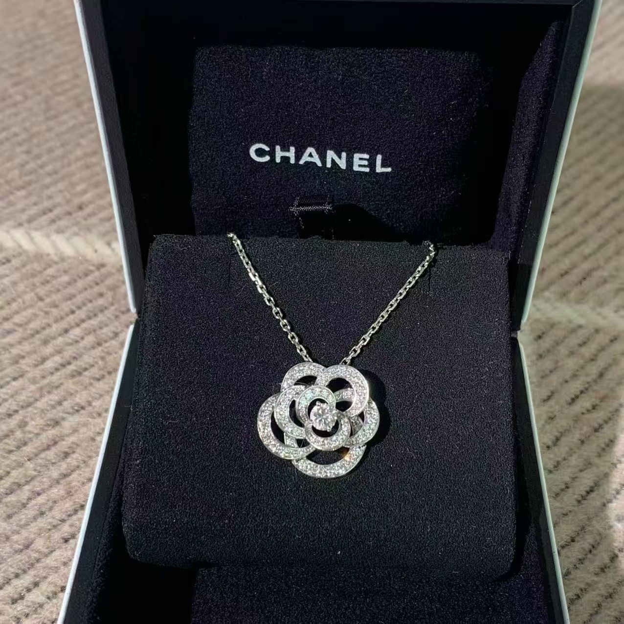 Chanel Camélia collection 18K white gold full diamond necklace, purchased in 2025, complete set H260131