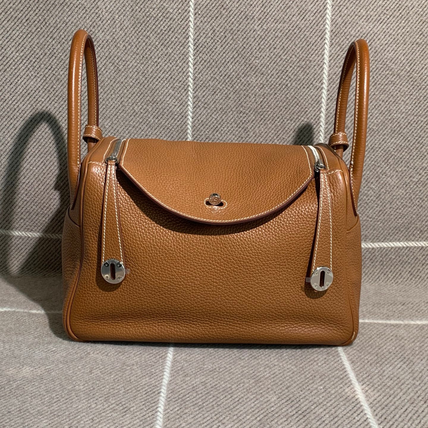 ✦ 爱马仕 Hermès Lindy 30 金棕色 TC皮 银扣 T刻 (99新极佳成色/超高性价比)