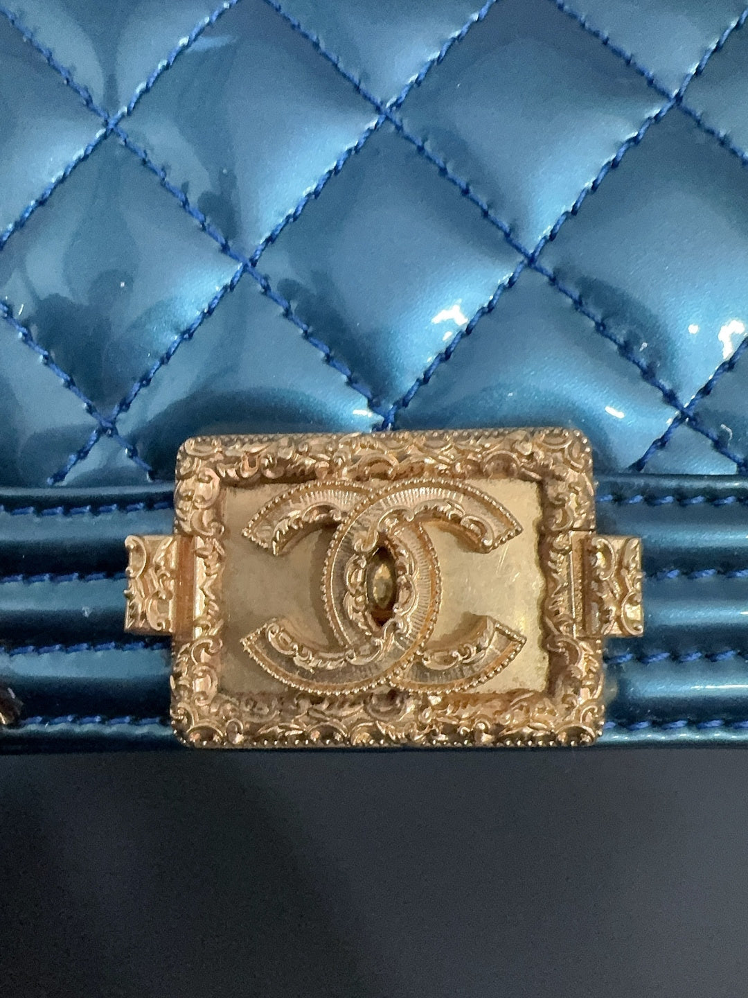 ✦ Chanel Le Boy Mini Versailles Court Limited Edition Patent Leather Blue with Gilded Embossed Design (Limited to 100 pieces worldwide)