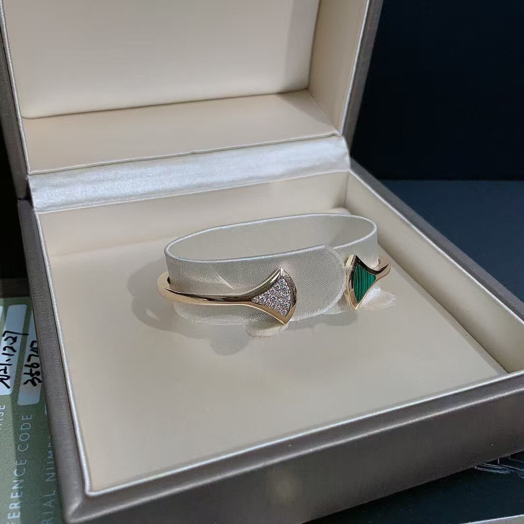 ✦ BVLGARI DIVAS' DREAM Collection 18K Rose Gold Pavé Diamond and Malachite Fan Bracelet, Size S (Complete Set, 2021)