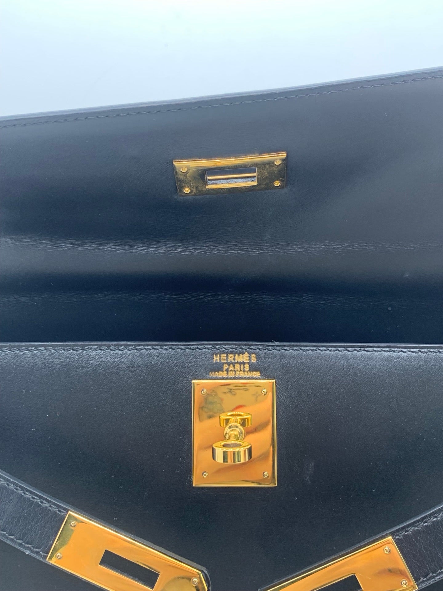 ✦ Hermès Kelly 28 bag, black Box leather, gold buckle, circle U engraving (vintage collector's item/classic black and gold)
