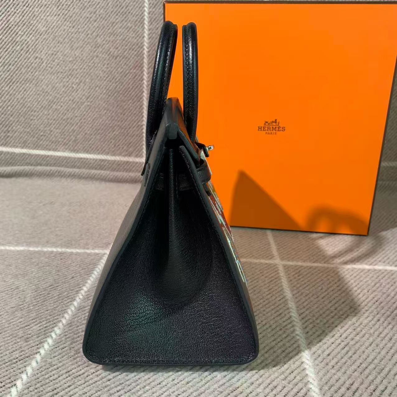 ✦ Hermès Birkin 20 Limited Edition Badge Beaded Black Goatskin Leather with Silver Buckle and K Engraving (Extreme Limited Edition/Complete Set with Invoice)