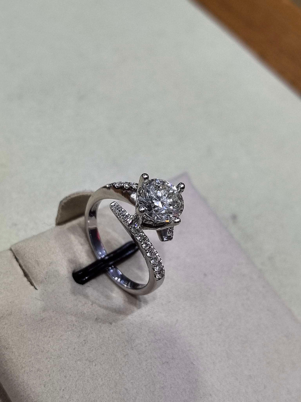 钻石戒指💍1.5克拉,I色 极美现货