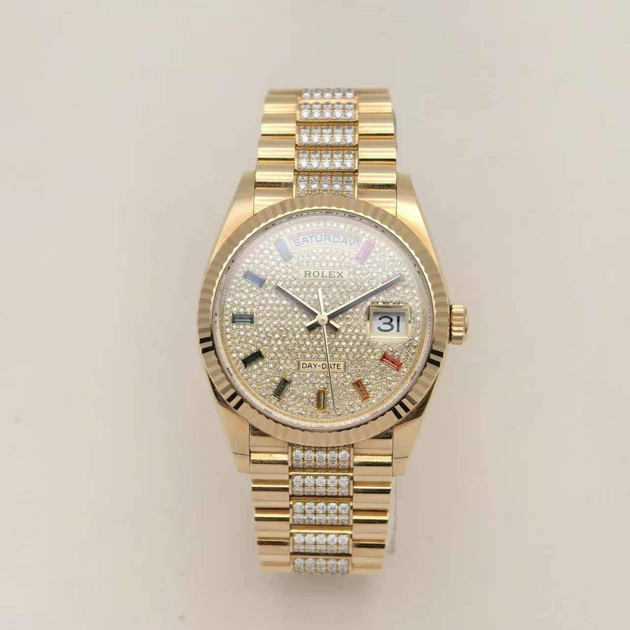 ✦ 劳力士 Rolex 星期日历型 36 黄金彩宝钻盘