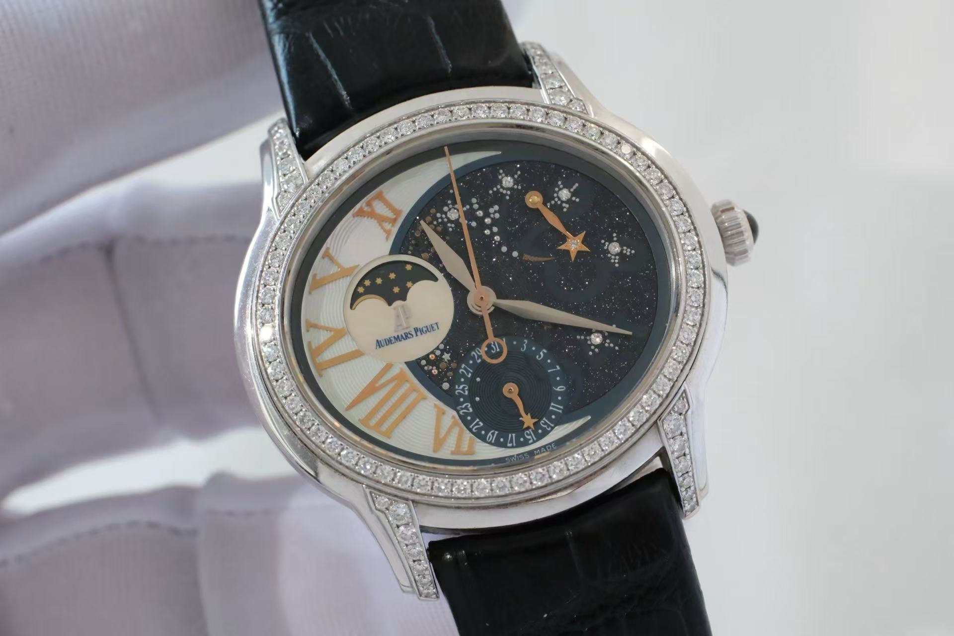 ✦ 爱彼 Audemars Piguet 千禧系列 39.5毫米 18K白金镶钻 偏心表盘