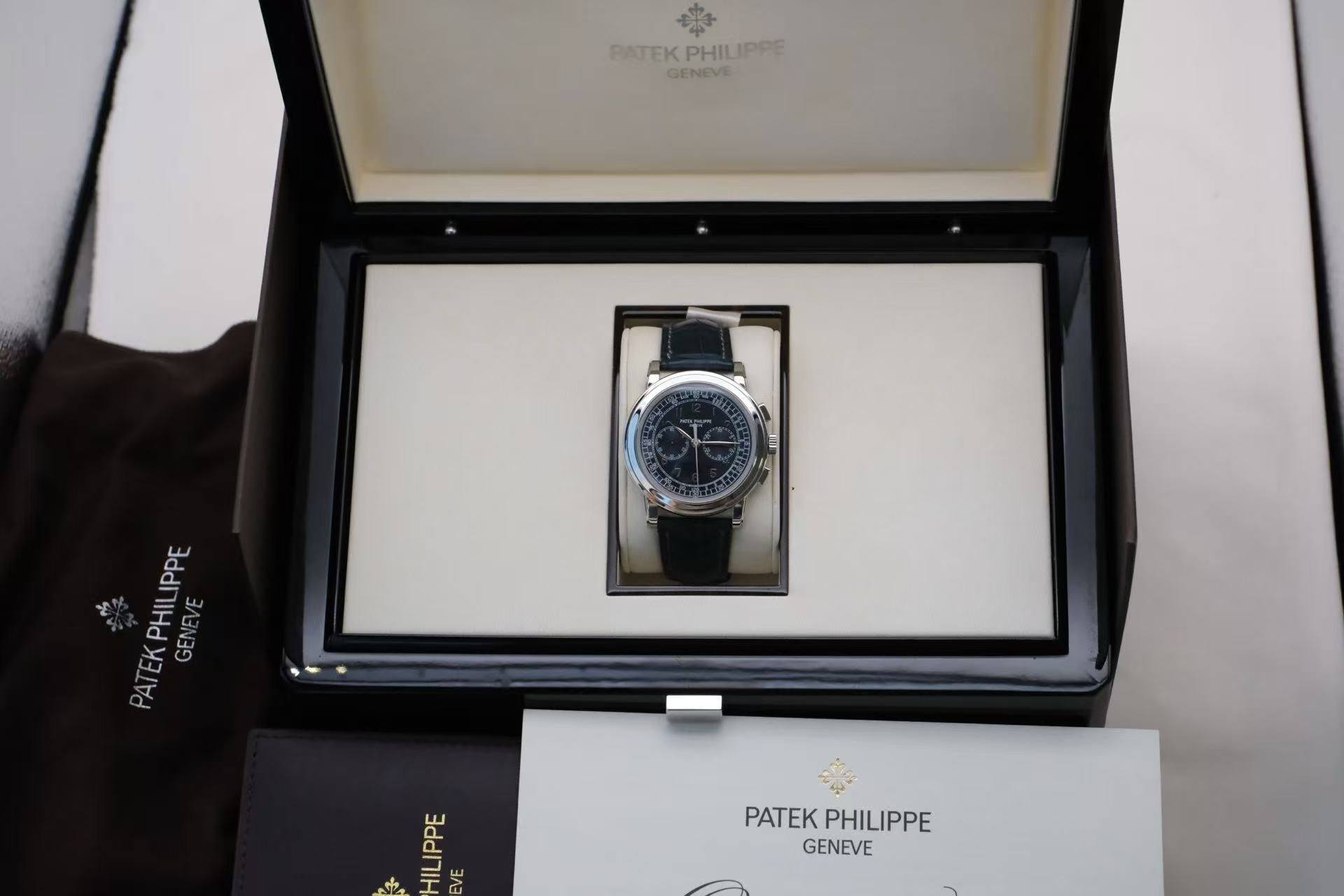 百达翡丽 Patek Philippe 复杂功能时计系列 5070P-001 铂金 计时码表 42mm (全球约250枚)