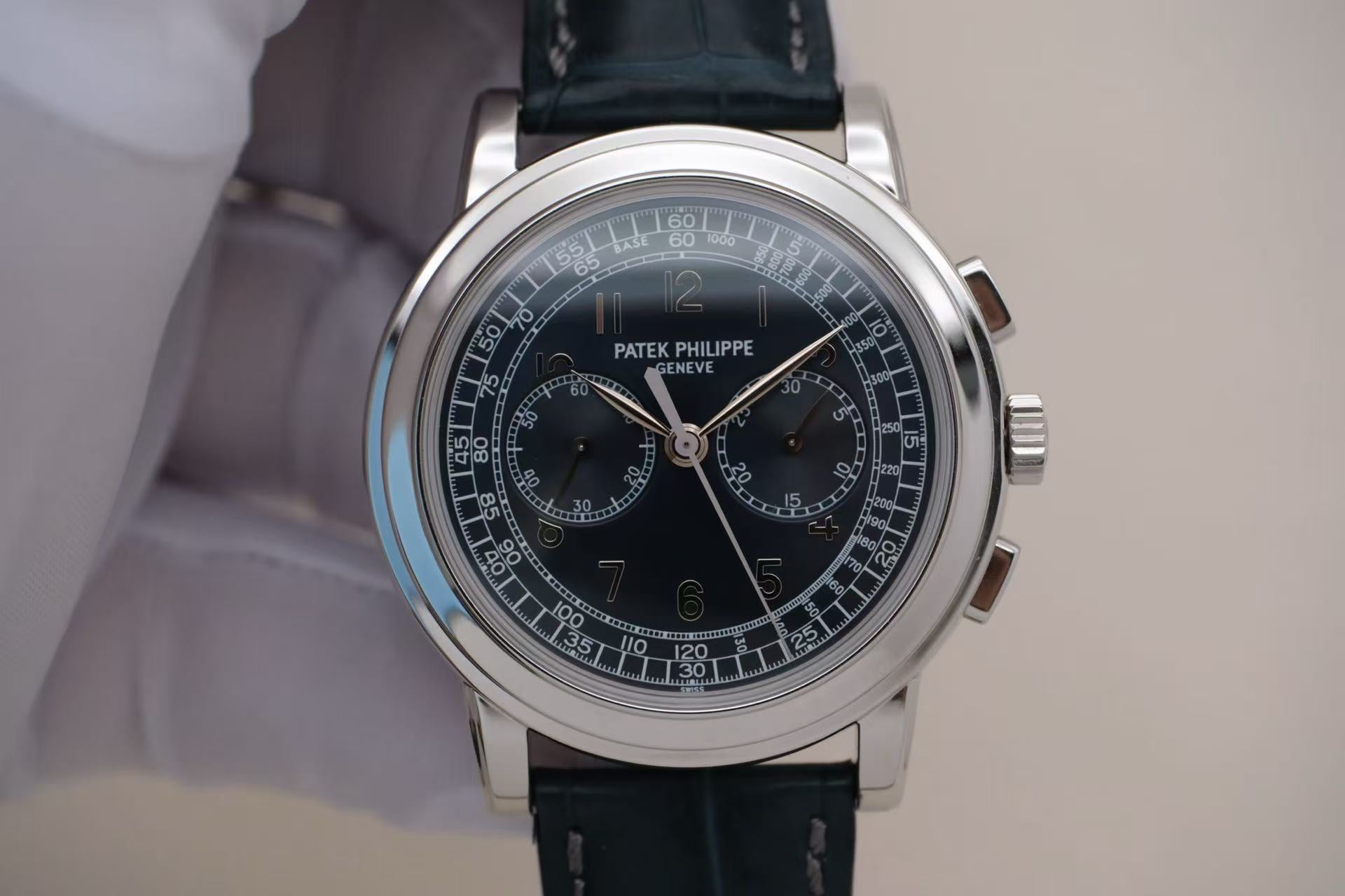 Patek Philippe Complications 5070P-001 Platinum Chronograph 42mm (approximately 250 pieces worldwide)