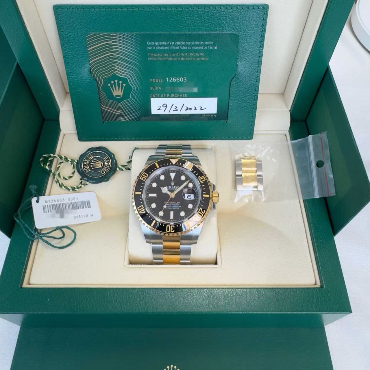 ✦ 劳力士 Rolex 海使型 43毫米 间金(18K黄金/钢) 126603-0001