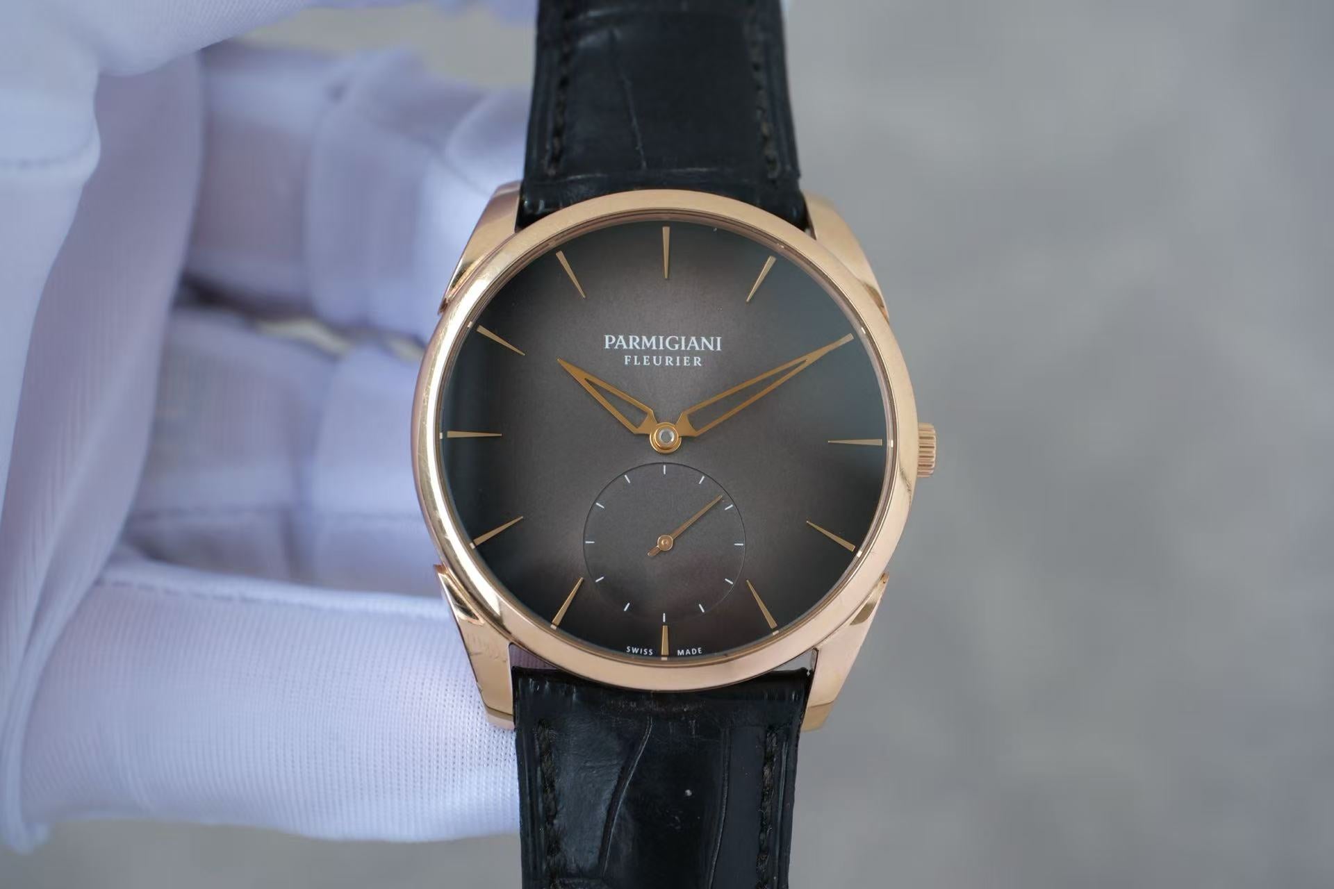 ✦ 帕玛强尼 Parmigiani Tonda系列 39毫米 18K玫瑰金 (全球限量28枚)
