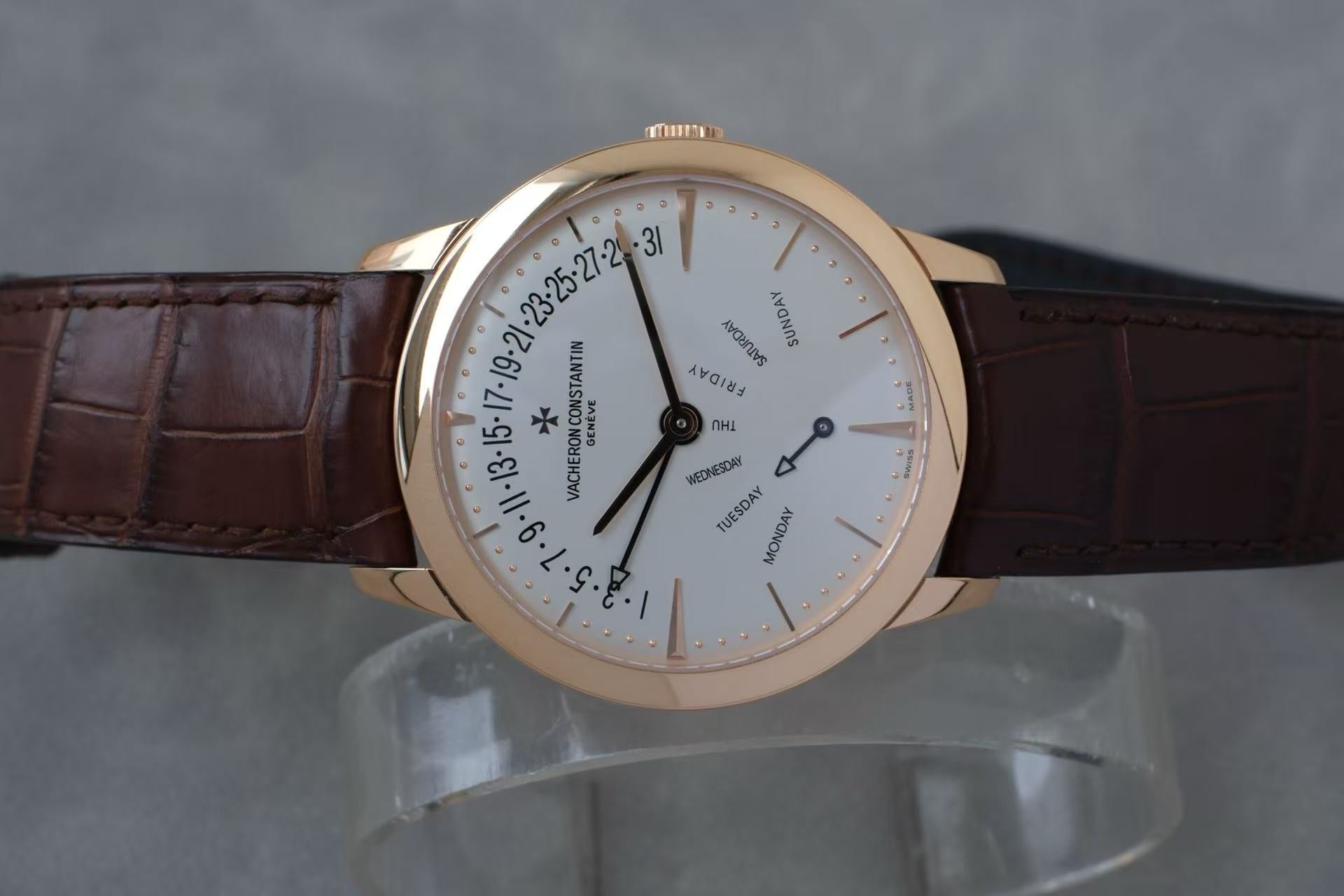 ✦ Vacheron Constantin Heritage Collection 42.5mm 18K Rose Gold Double Retrograde Date and Day
