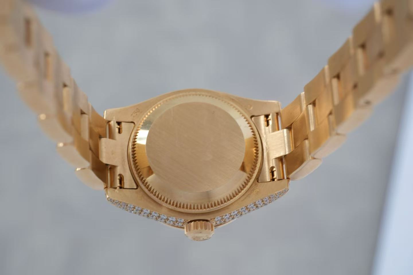 ✦ Rolex Women's Datejust 26mm 18K Gold Diamond-Studded Watch, Original Fully Diamond-Studded, 179458