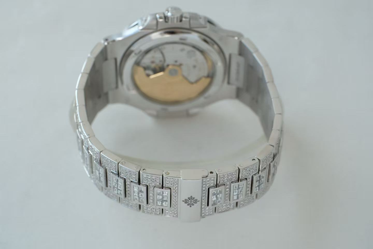 ✦ Patek Philippe Nautilus 40mm with full star pattern 5719/10G-010