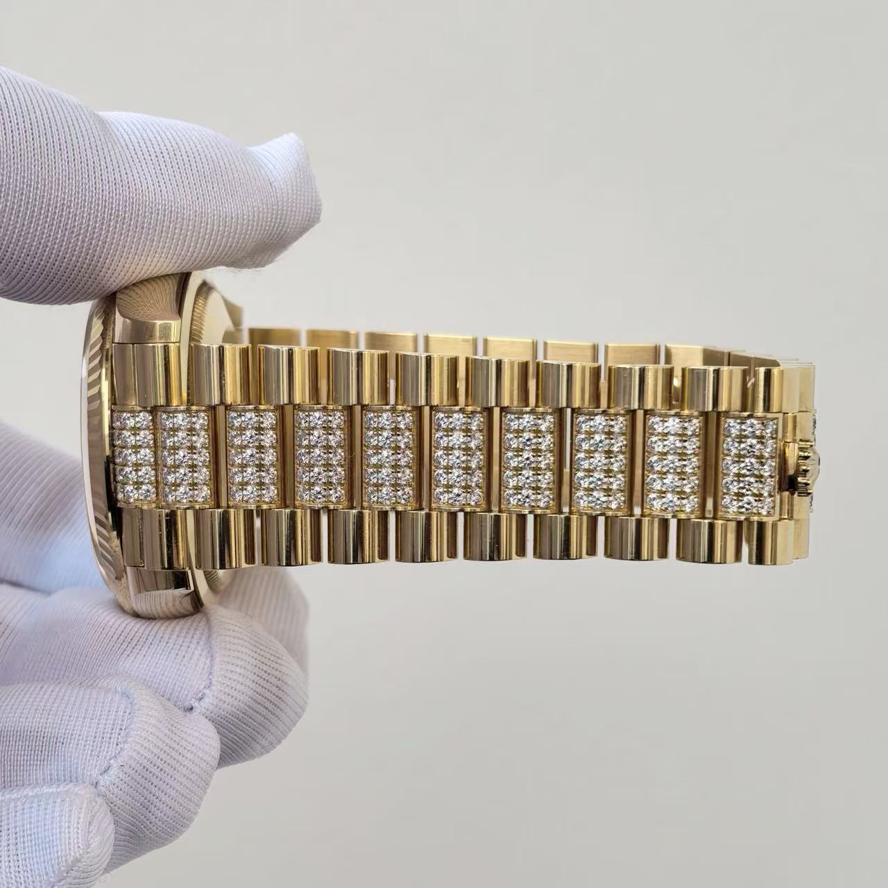 ✦ Rolex Day-Date 36mm 18K Yellow Gold with Diamond and Gemstone Hourmarks m128238