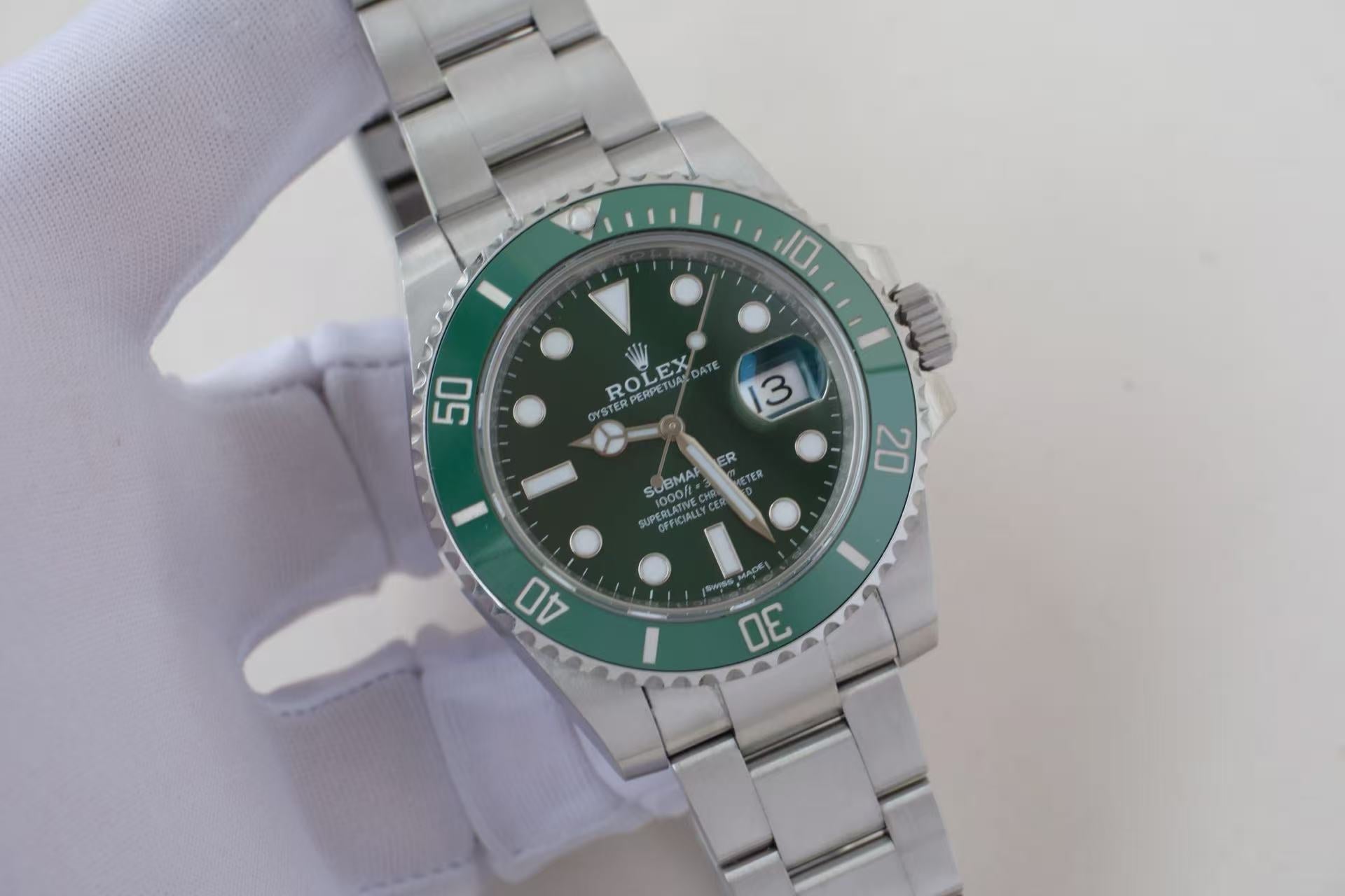 ✦ 劳力士 Rolex 潜航者日历型 40毫米 蚝式钢 二代绿水鬼(Hulk) m116610LV-0002 (2019年全套全长/带票据)