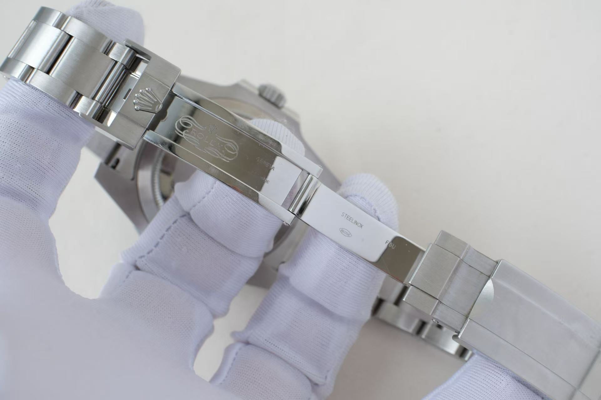 ✦ 劳力士 Rolex 潜航者日历型 40毫米 蚝式钢 二代绿水鬼(Hulk) m116610LV-0002 (2019年全套全长/带票据)