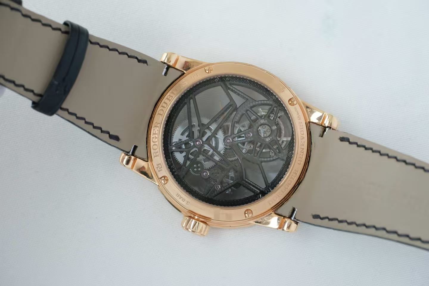 ✦ Roger Dubuis Regal Series 42mm 18K Rose Gold Diamond-set Tourbillon RDDBEX0418