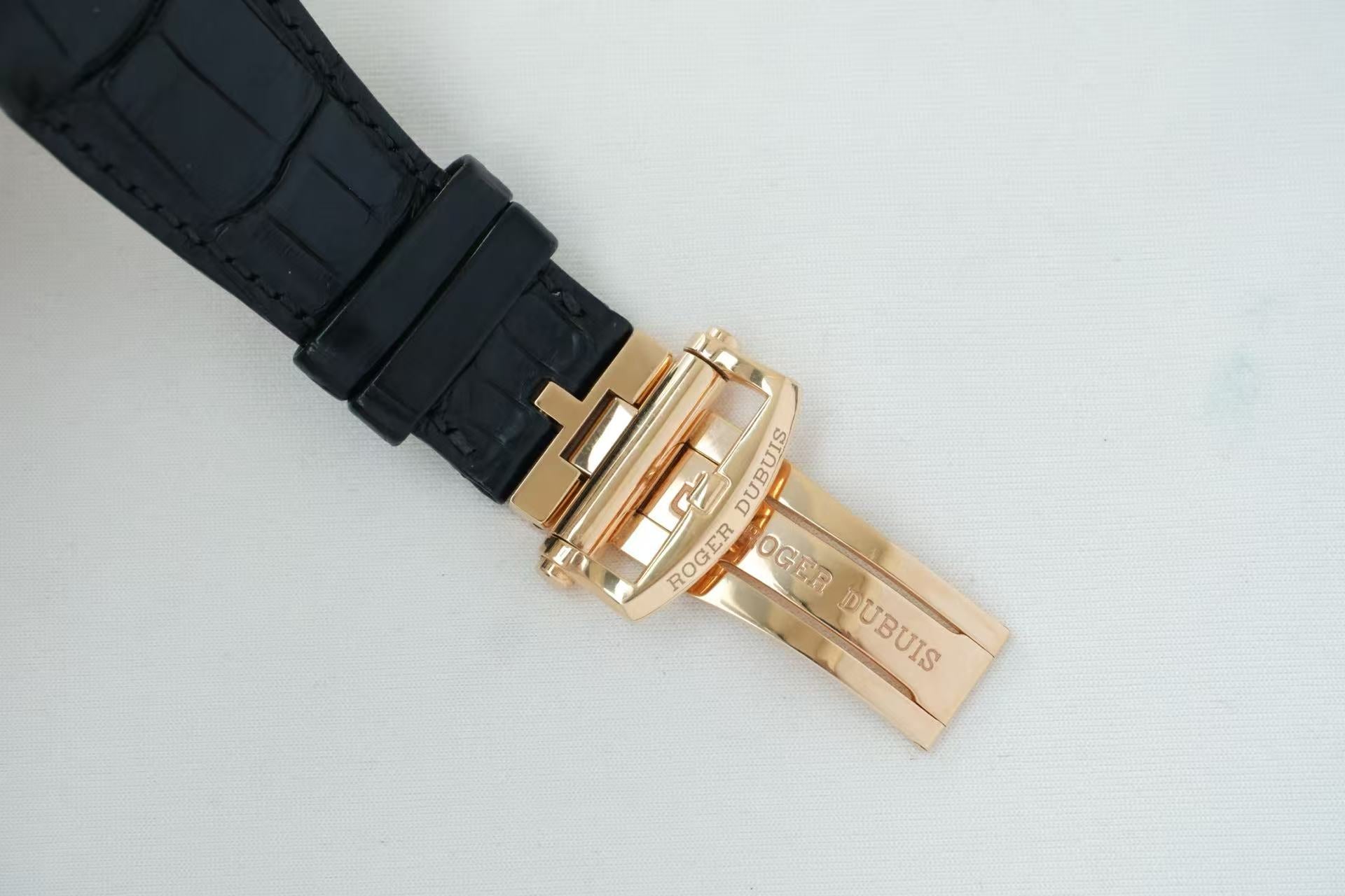 ✦ Roger Dubuis Regal Series 42mm 18K Rose Gold Diamond-set Tourbillon RDDBEX0418