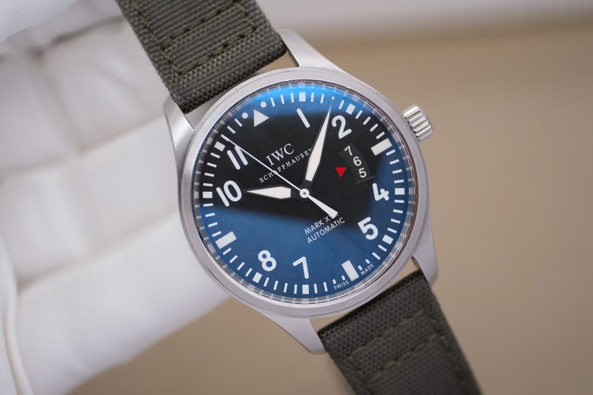 ✦ IWC Pilot's Watch Mark XVII 41mm Stainless Steel IW326501 (2019 Warranty Card/Discontinued Fan-Shaped Calendar)