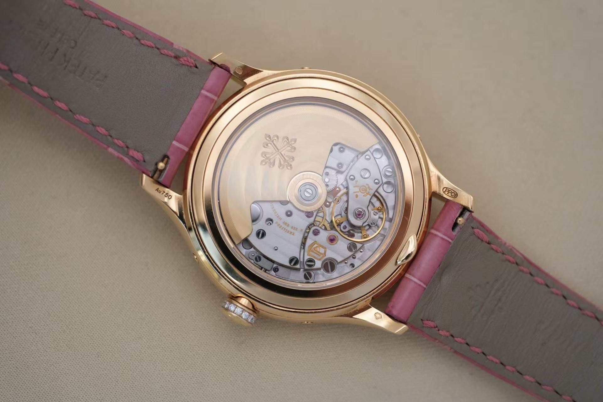 ✦ Patek Philippe Complications Timepiece 38mm 18K Rose Gold Diamond-Set Annual Calendar 4947R-001 (71 series)
