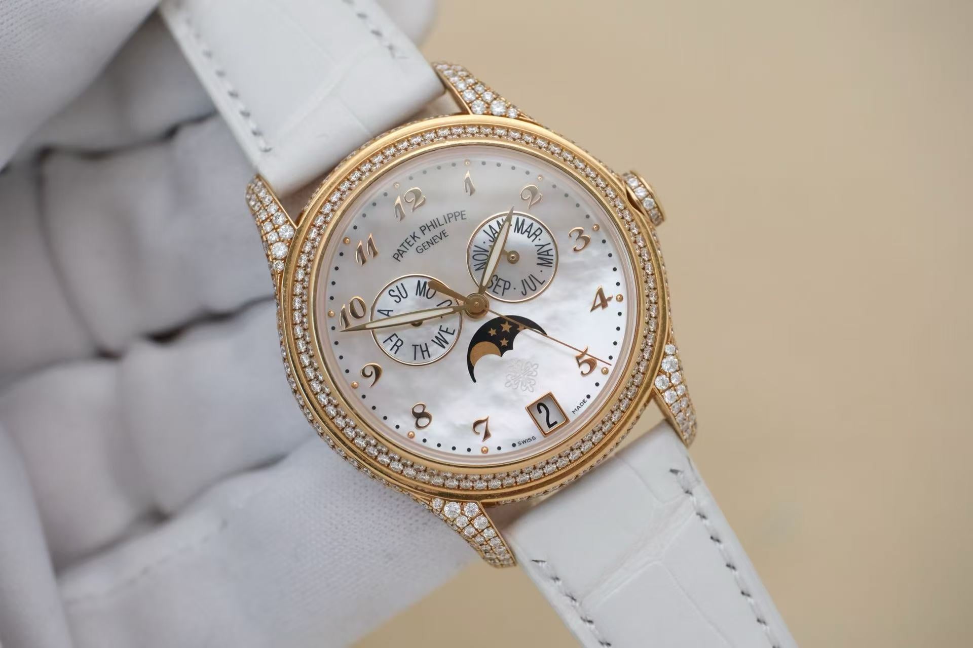 ✦ Patek Philippe Complications Timepiece 37mm 18K Rose Gold Annual Calendar with Diamonds 4937R-001 (Double P57 numerals/Full Set)