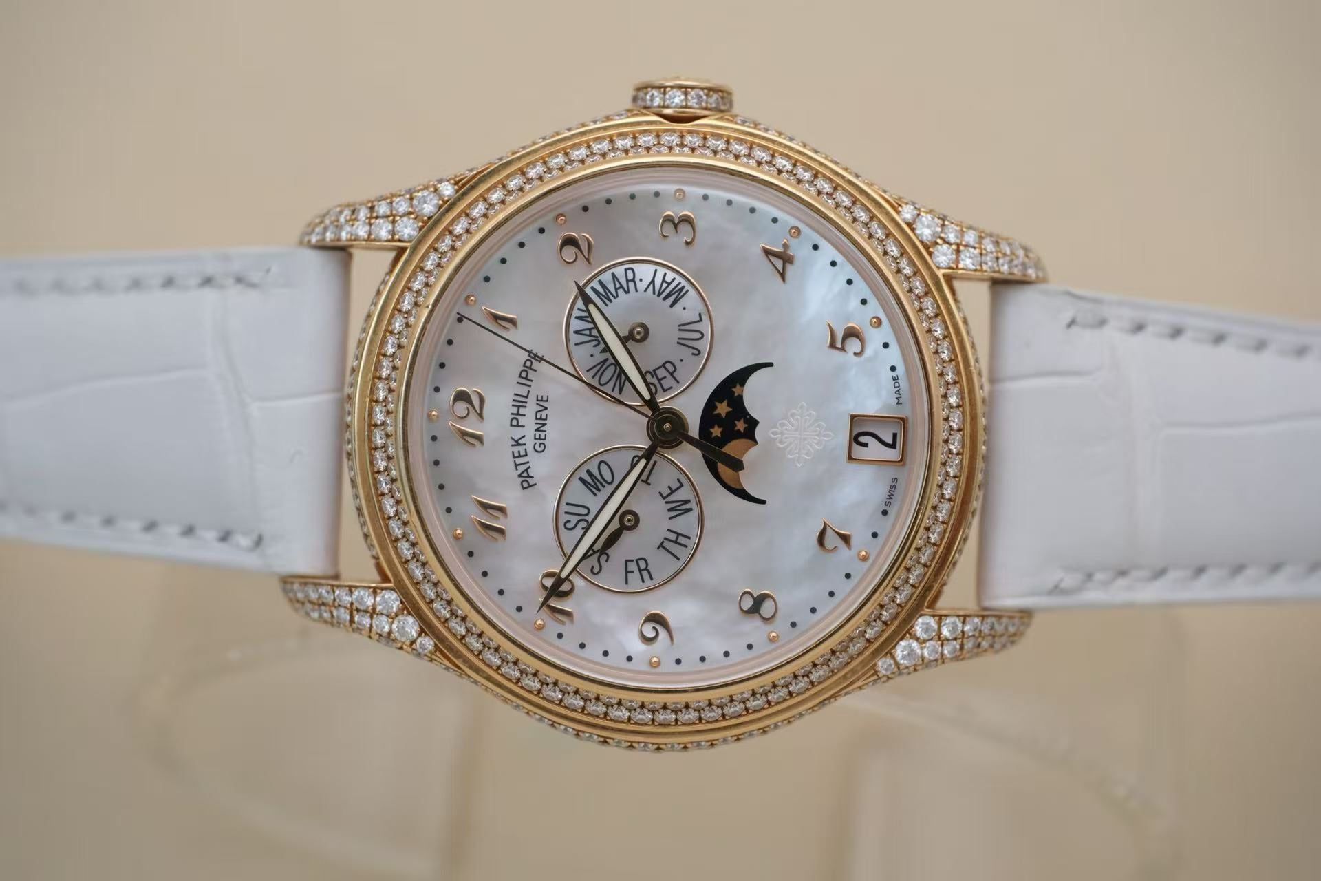 ✦ Patek Philippe Complications Timepiece 37mm 18K Rose Gold Annual Calendar with Diamonds 4937R-001 (Double P57 numerals/Full Set)