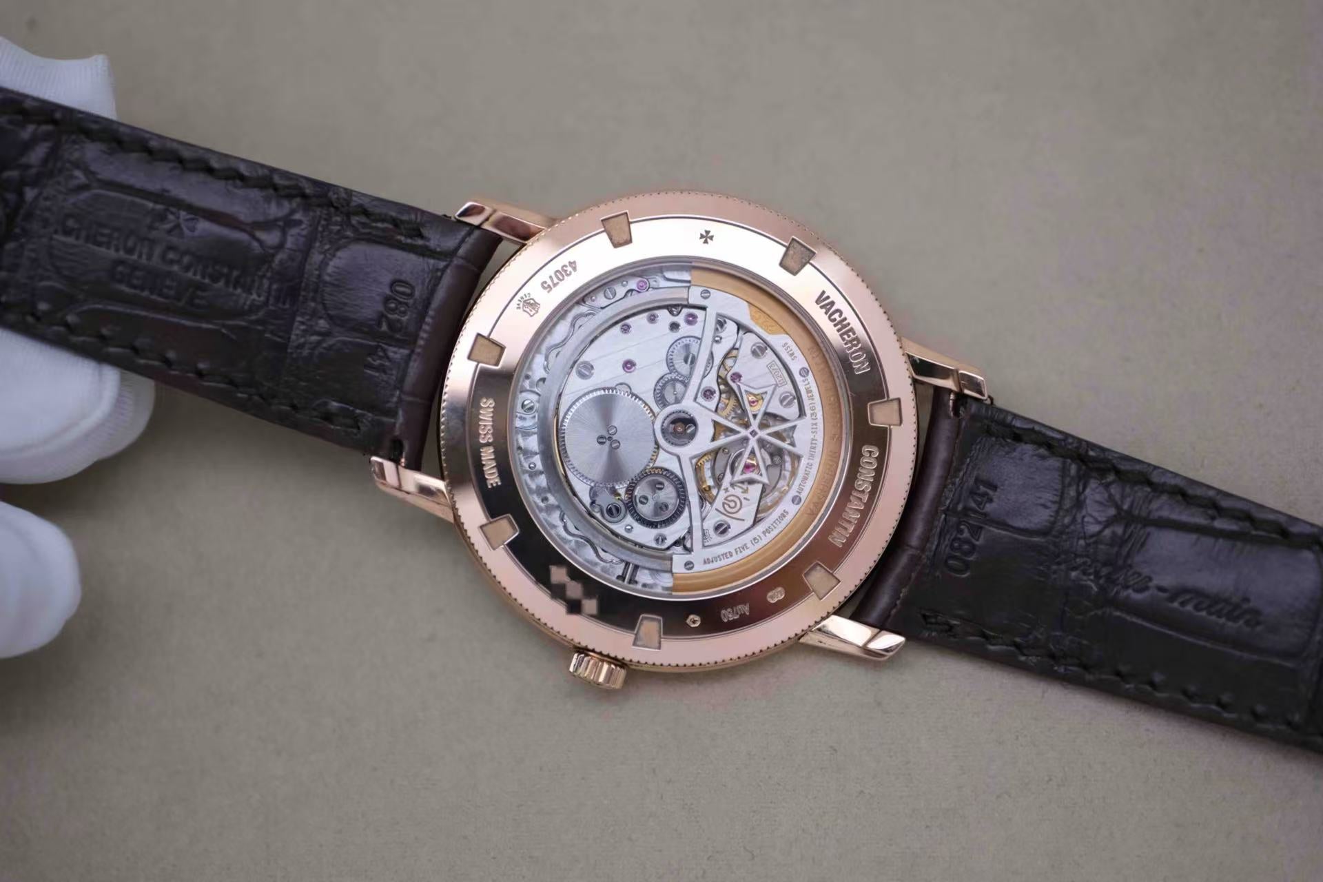 ✦ 江诗丹顿 Vacheron Constantin 传袭系列 41毫米 18K玫瑰金 自动机械 43075