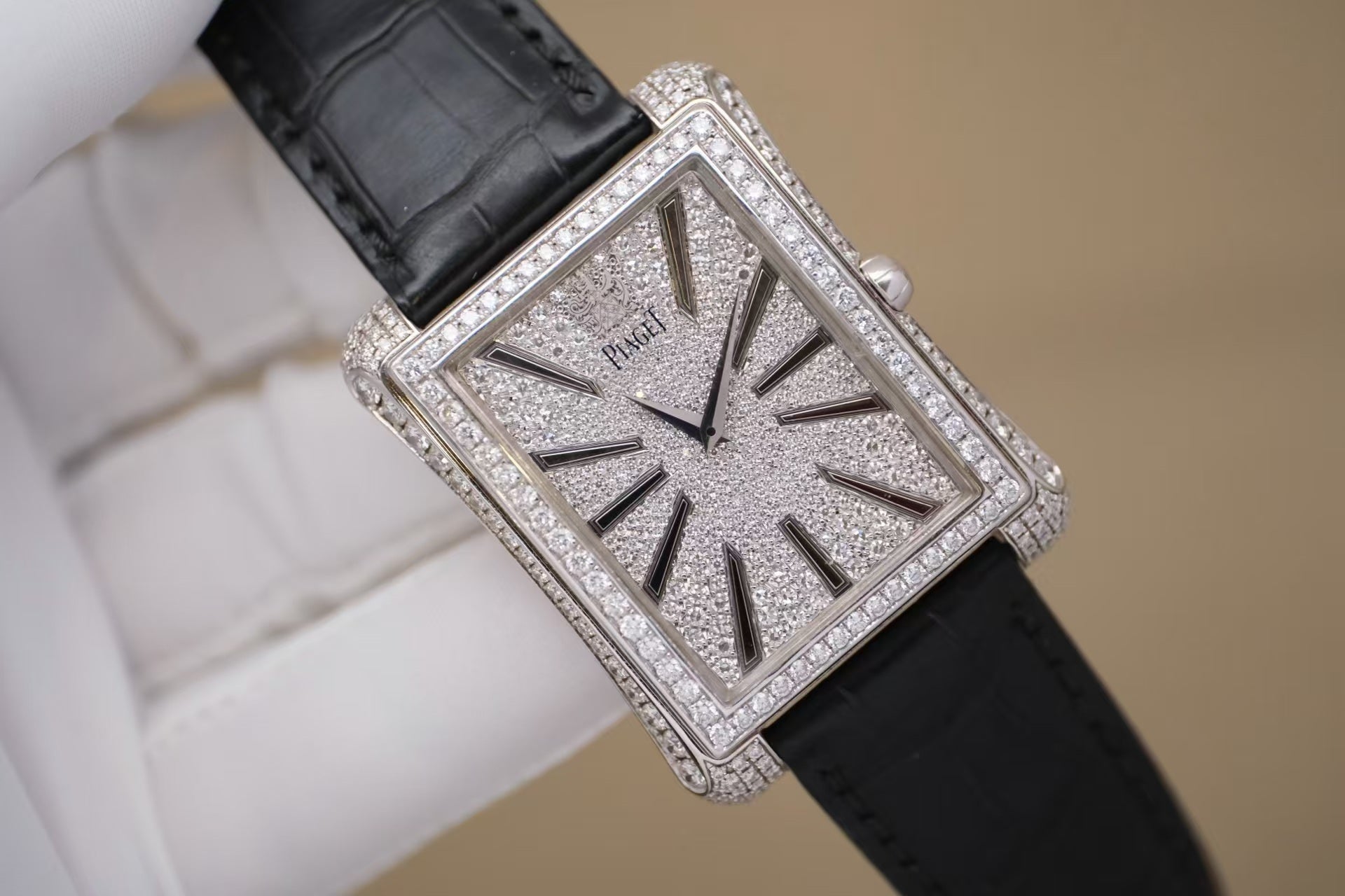 ✦ Piaget Jewelry Watch G0A33075 36x46mm 18K White Gold Diamond-Set Automatic Mechanical Watch
