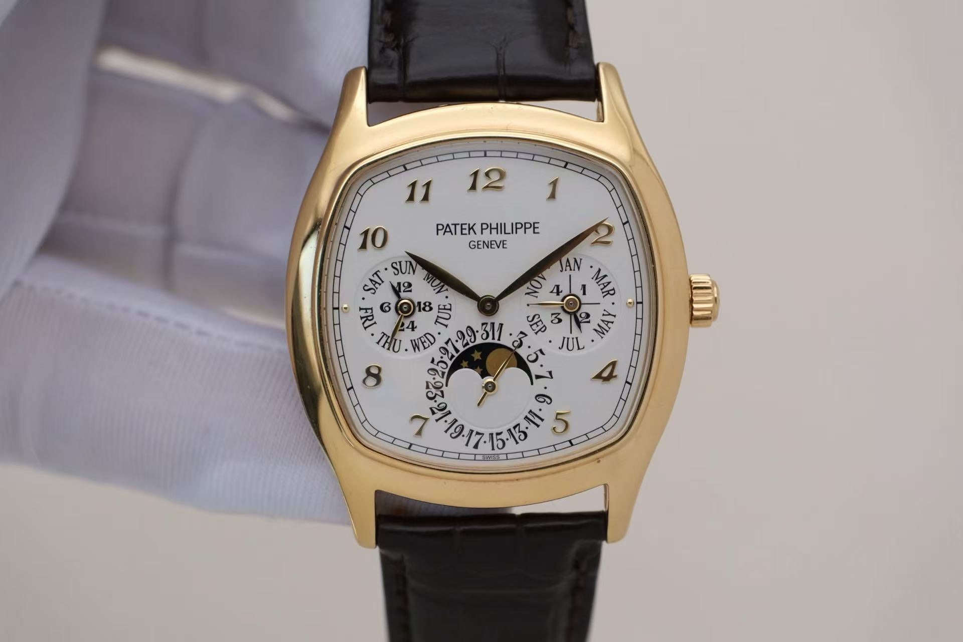 ✦ Patek Philippe Grand Complications Timepiece 5940J 37x45mm 18K Gold Perpetual Calendar Moon Phase