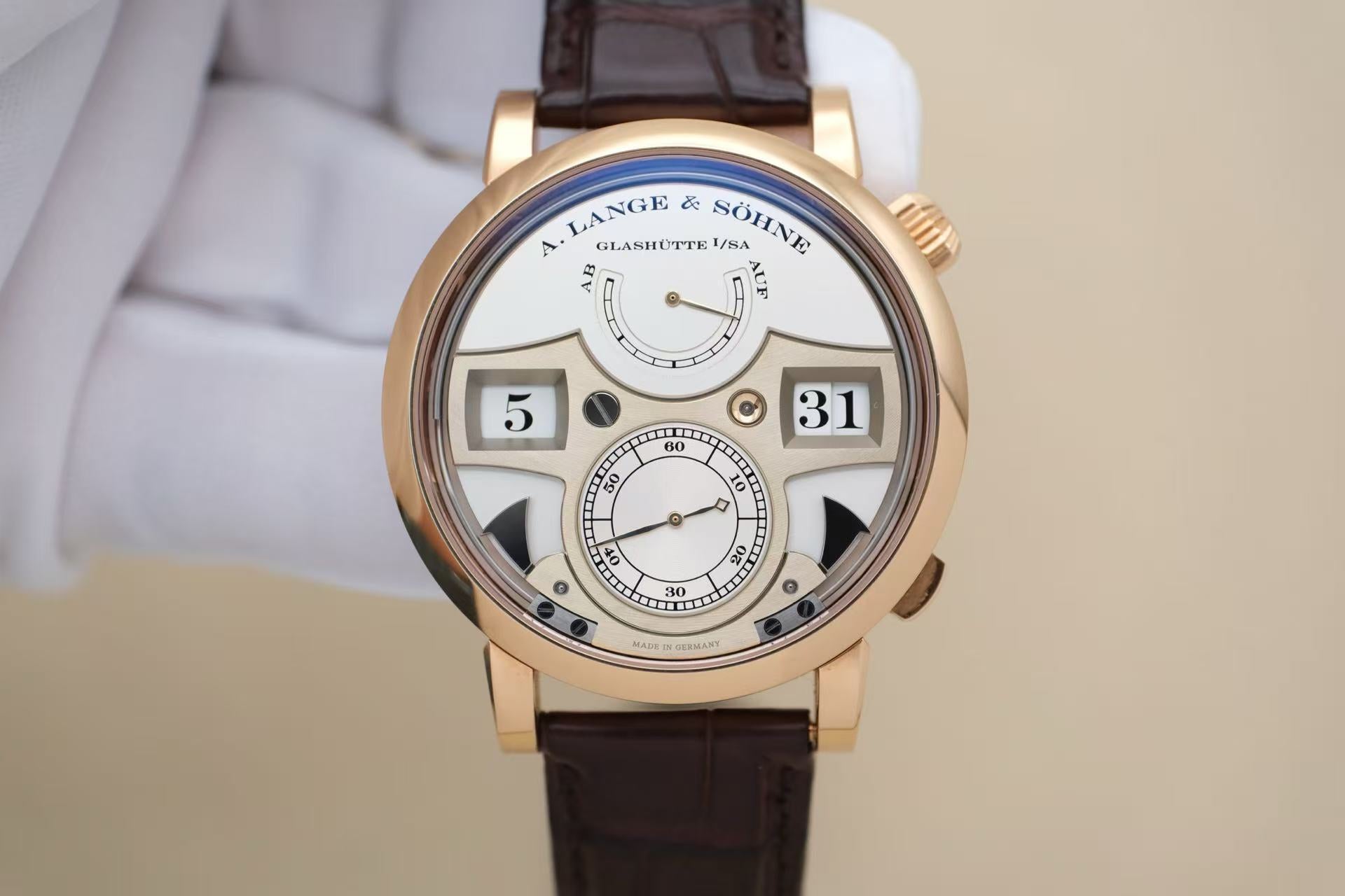 ✦ A. Lange & Söhne Owl 145.032 44.2mm 18K Rose Gold Jumping Marker, Winding Manual Mechanical