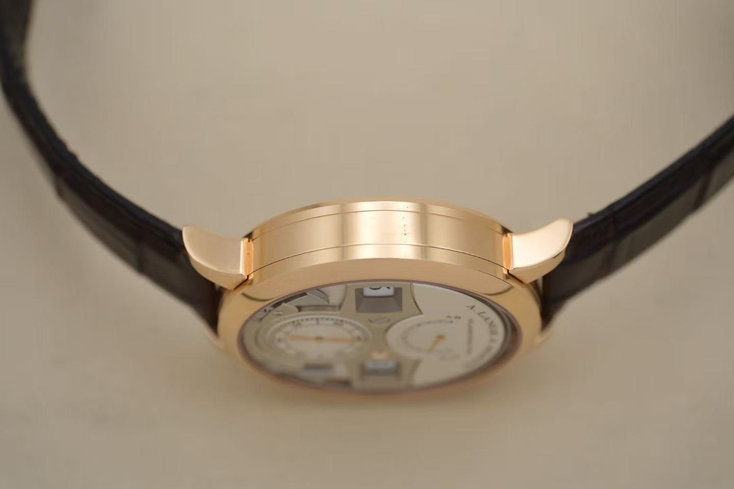 ✦ A. Lange & Söhne Owl 145.032 44.2mm 18K Rose Gold Jumping Marker, Winding Manual Mechanical
