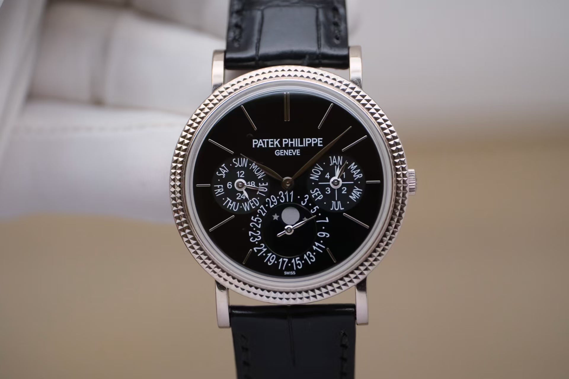 ✦ Patek Philippe Grand Complications Timepiece 5139G 38mm 18K White Gold with Black Dial Perpetual Calendar