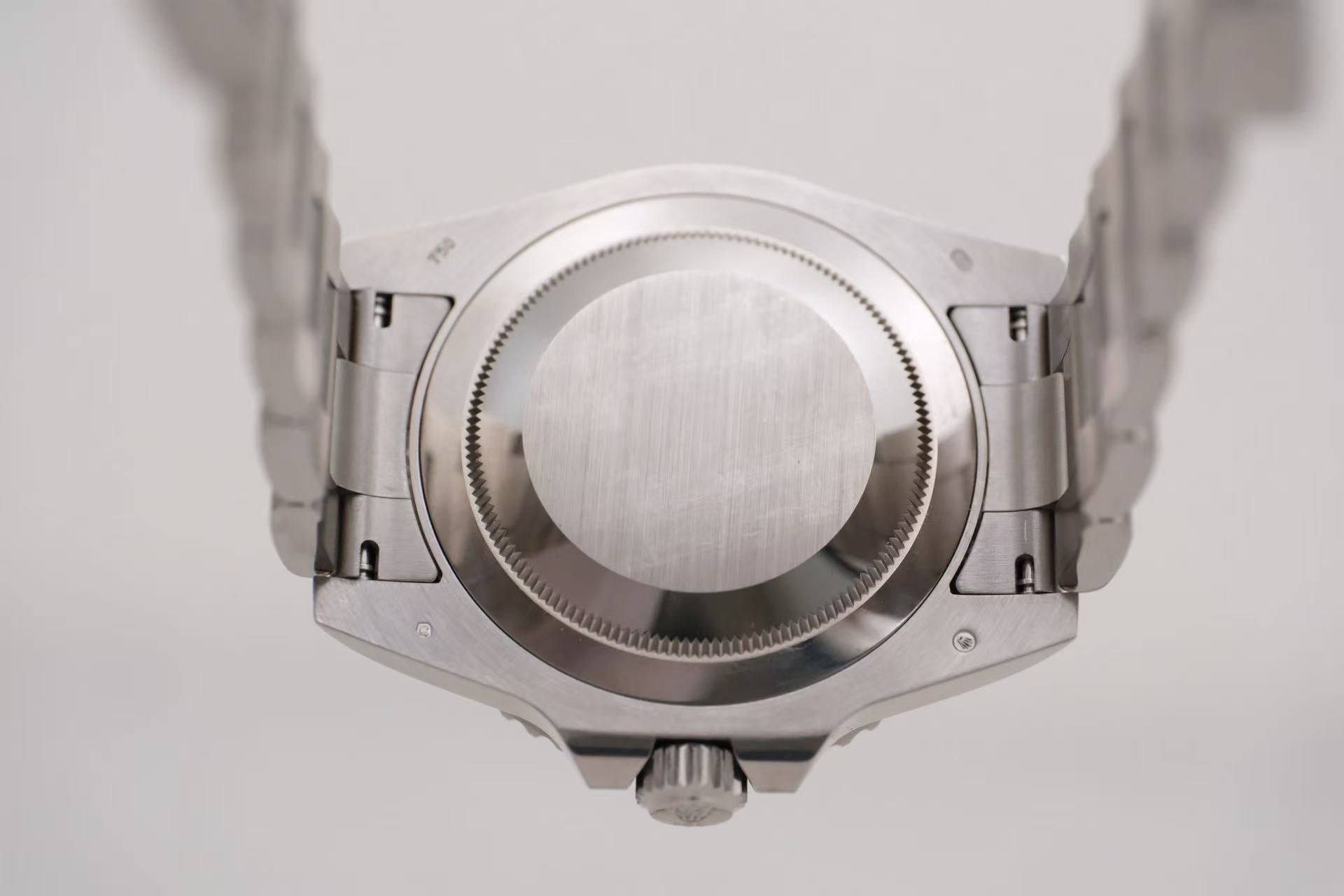 ✦ Rolex GMT-Master II 116719 40mm 18K White Gold Rare Blue Dial Pepsi Bezel