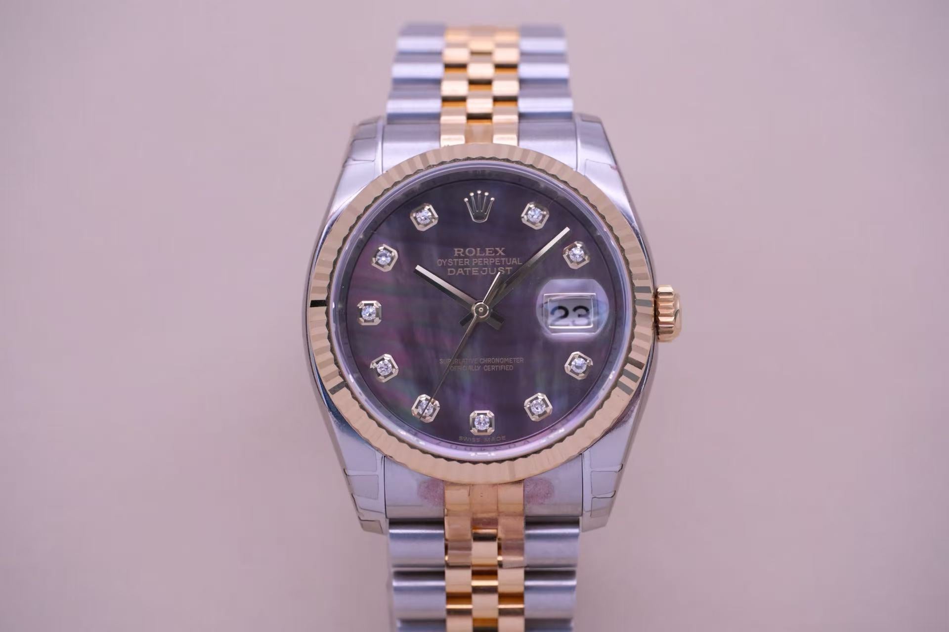 ✦ Rolex Datejust 116233 36mm 18K gold and steel dial with mother-of-pearl and diamond setting, automatic mechanical movement