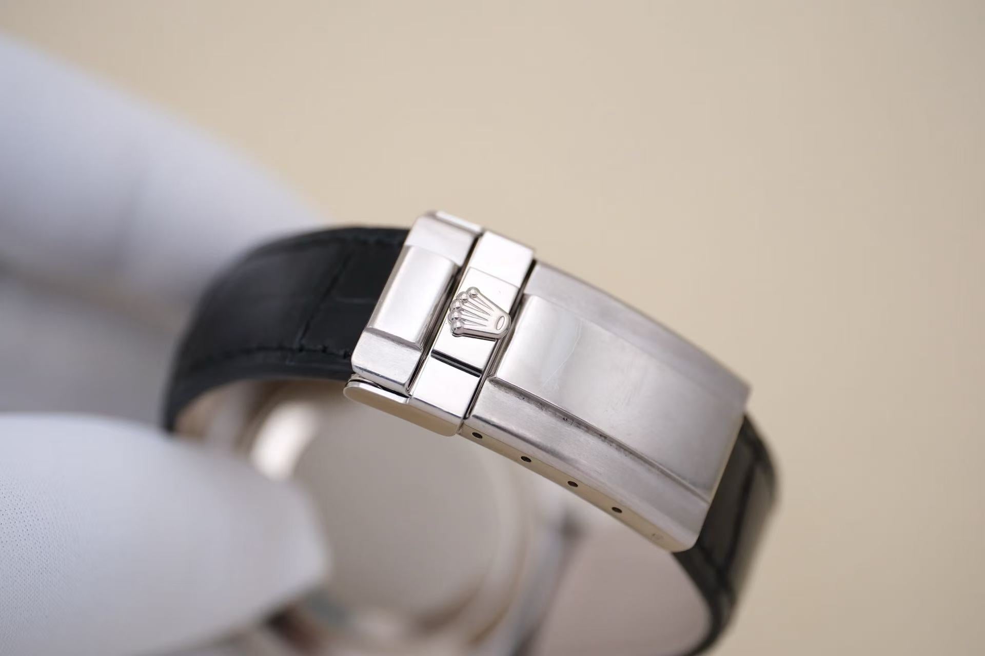 ✦ Rolex Cosmograph Daytona 116589 RBR8 40mm 18K White Gold Mother-of-Pearl Diamond Automatic Mechanical