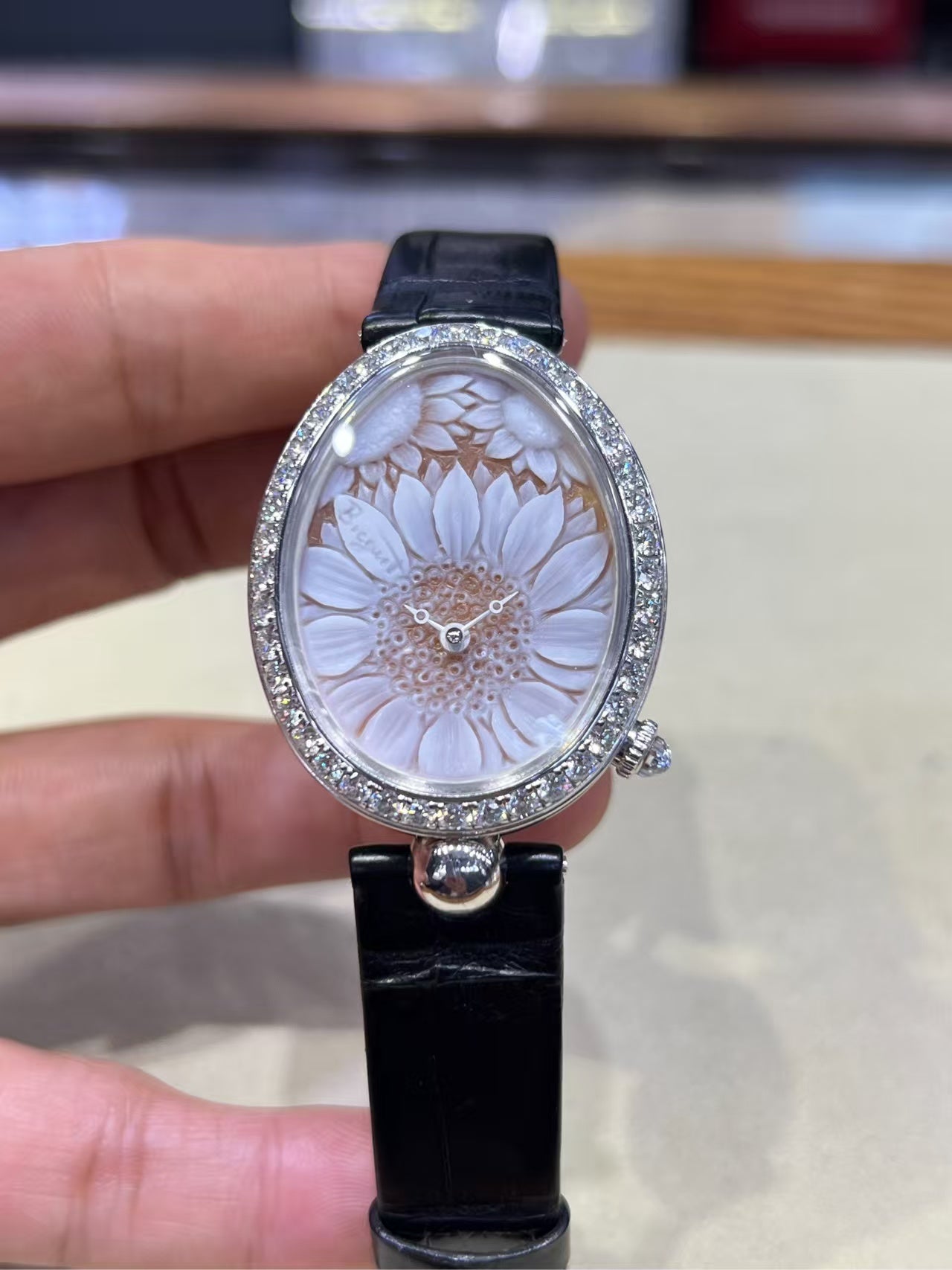 ✦ Breguet Reine de Naples 8958BB 18K white gold, diamond-set mother-of-pearl, embossed sunflower automata