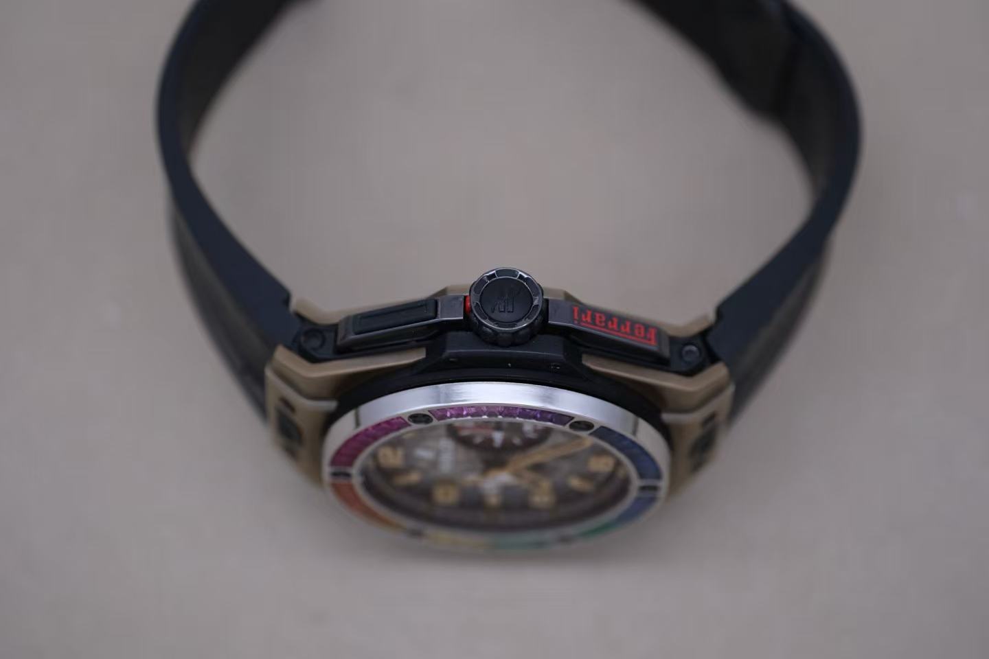 ✦ 宇舶 Hublot 经典融合 401.MX 45毫米 钛金属 限量款 后镶彩虹圈 自动机械