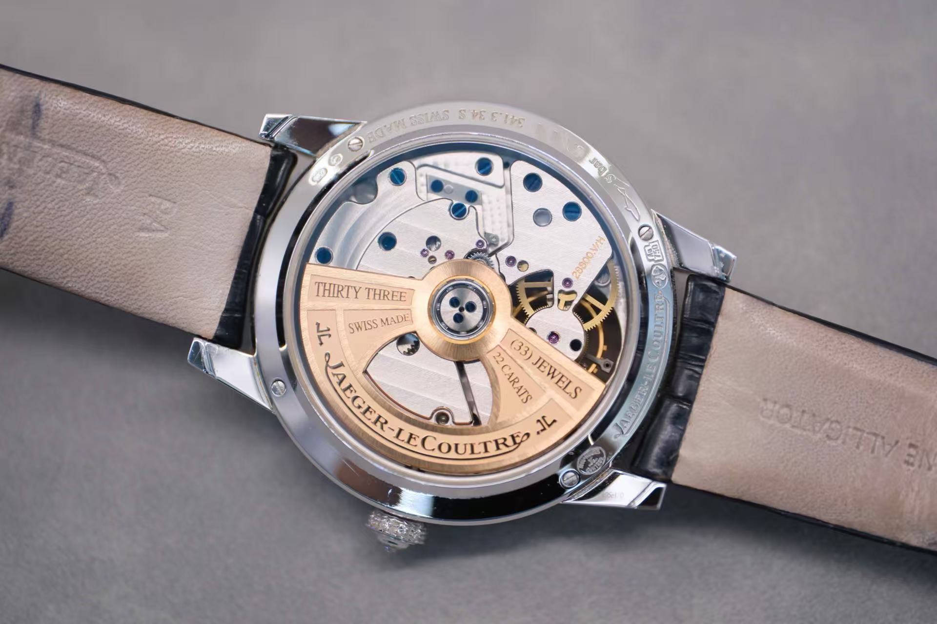 ✦ Jaeger-LeCoultre Rendez-Vous Collection Q3413408 18K White Gold Tourbillon with Full Diamond Mother-of-Pearl Disc