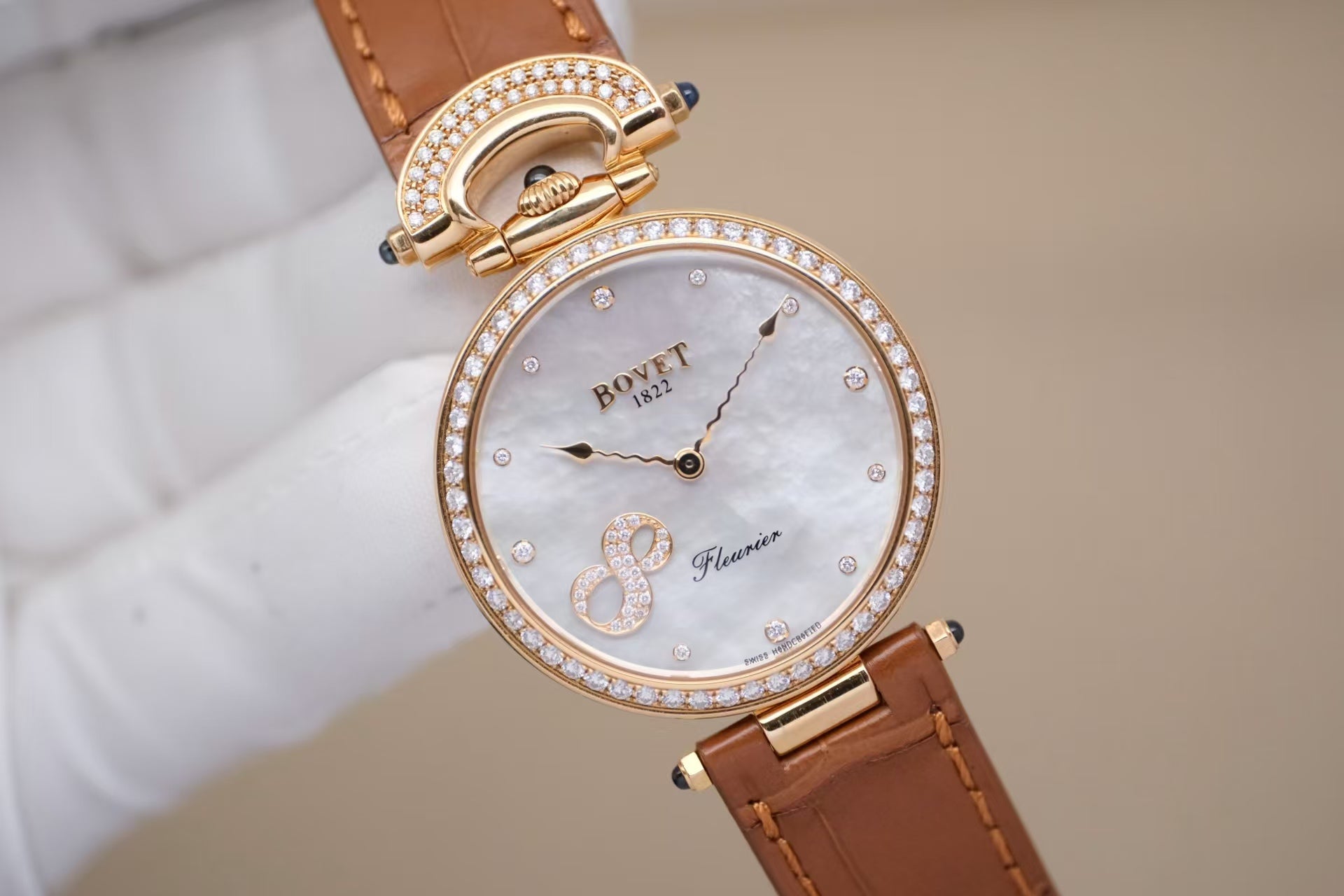 ✦ 播威 BOVET 1822 Fleurier 34毫米 18K玫瑰金 镶钻 贝母盘 自动机械