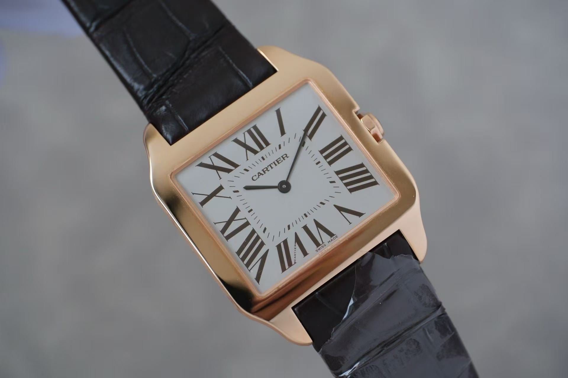 卡地亚 Cartier 山度士系列 W2006951 18K玫瑰金 44.6x34.6毫米 手动机械 库存单表