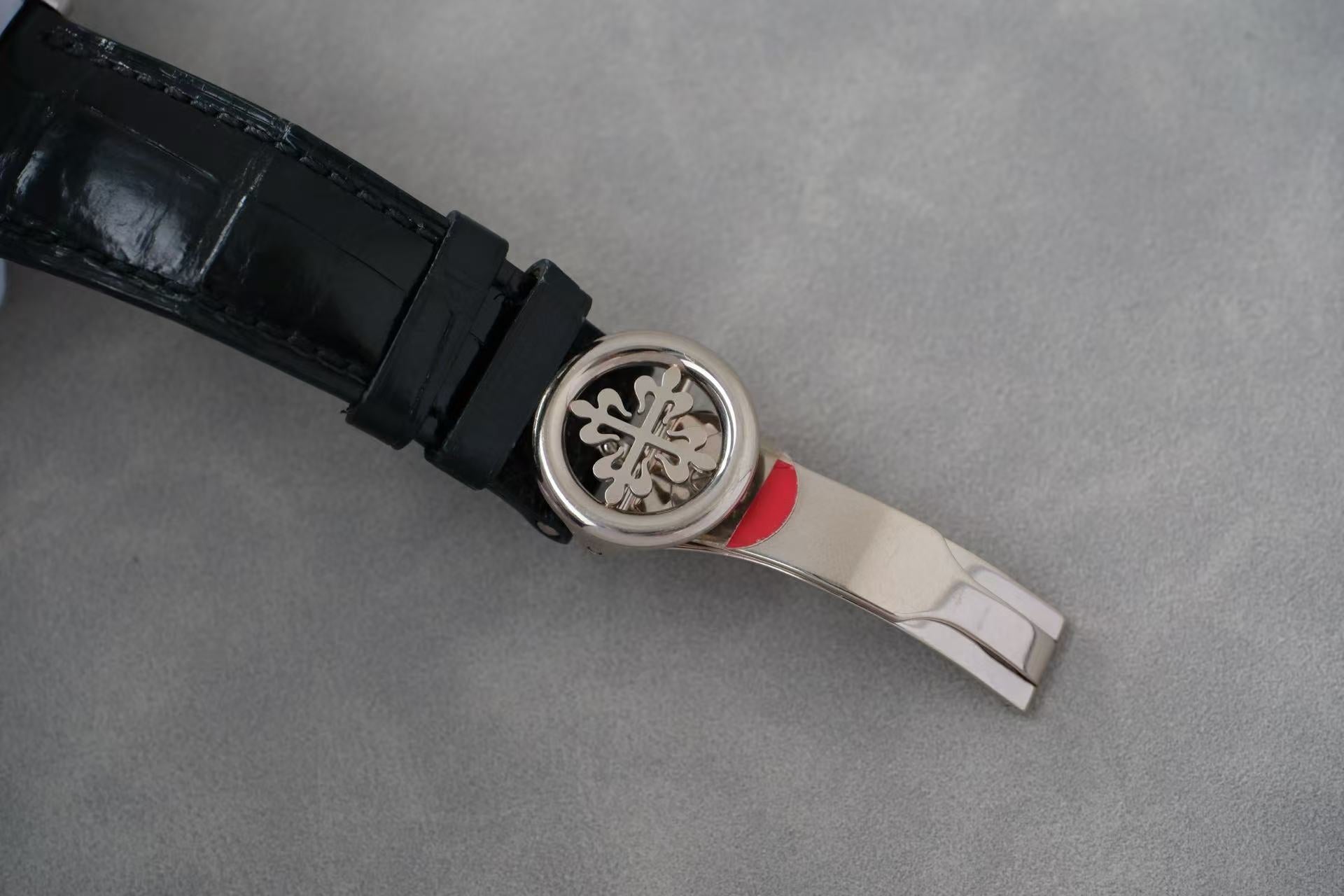 百达翡丽 Patek Philippe 复杂功能时计系列 5396G-011 18K白金 年历月相 自动机械 原始极品单表