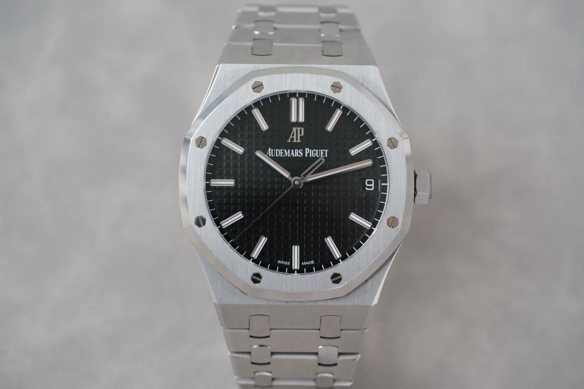 爱彼 Audemars Piguet 皇家橡树系列 15500ST.OO.1220ST.03 41毫米 黑盘精钢 2022年全套全长