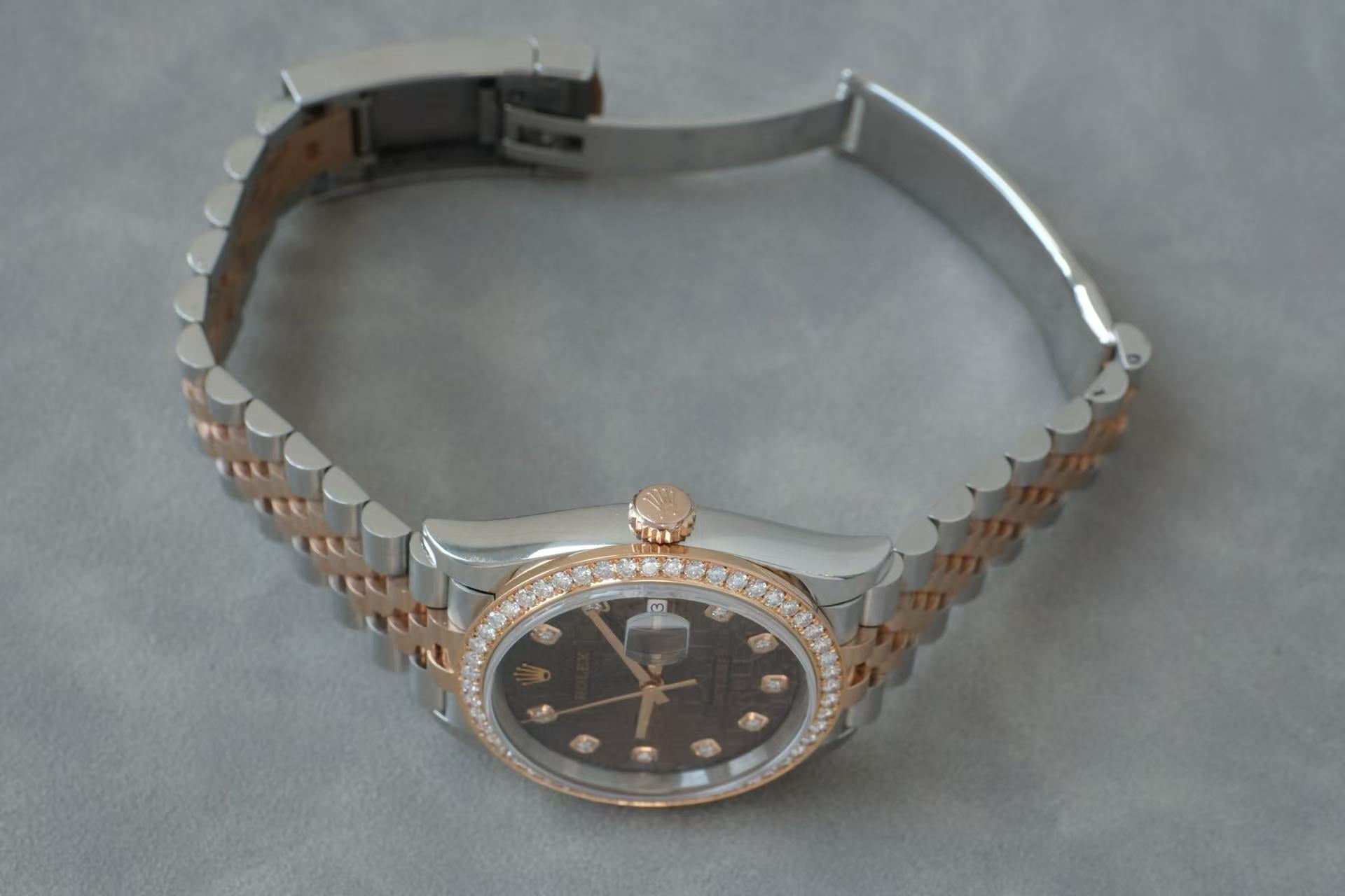 ✦ Rolex Datejust 36mm 126281RBR Rose Gold and Steel Bezel with Diamond Trim, Coffee-Colored Digital Hard Drive, 2020 Complete Set