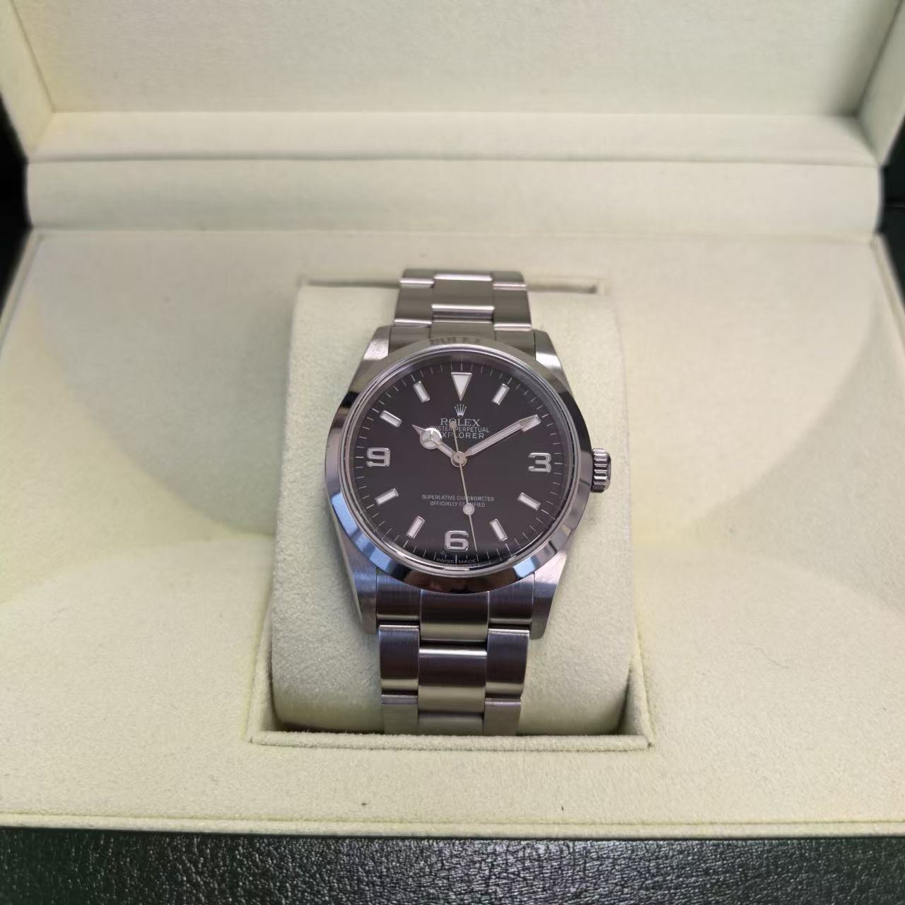 ✦ Rolex Explorer I 114270 Black Dial 36mm Stainless Steel 2007 Complete Set (Full Length)