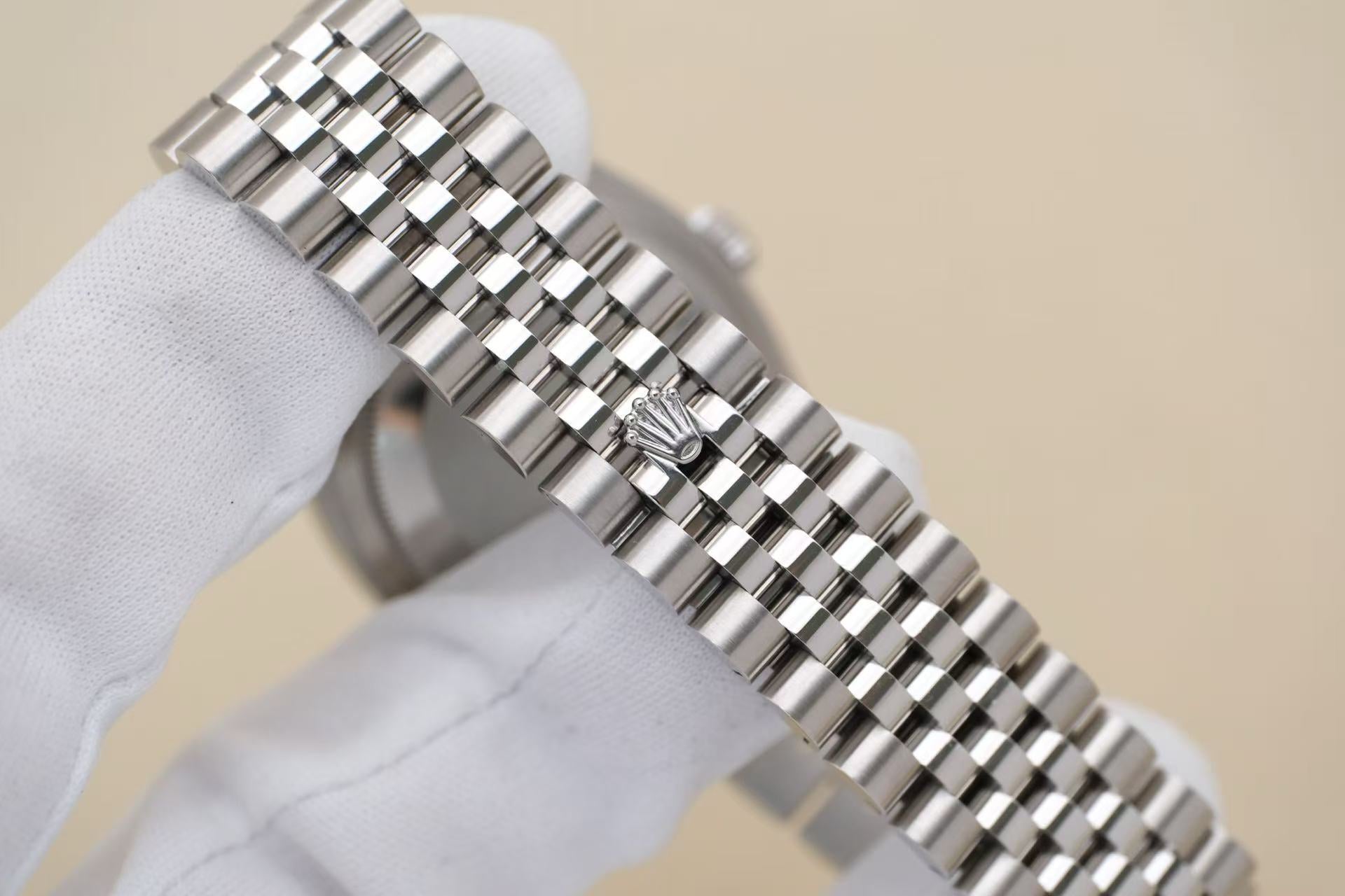 ✦ 劳力士 Rolex 日志型 Datejust 36mm 116234 18K白金狗牙圈 白盘 2012年全套未使用 (隐藏扣)