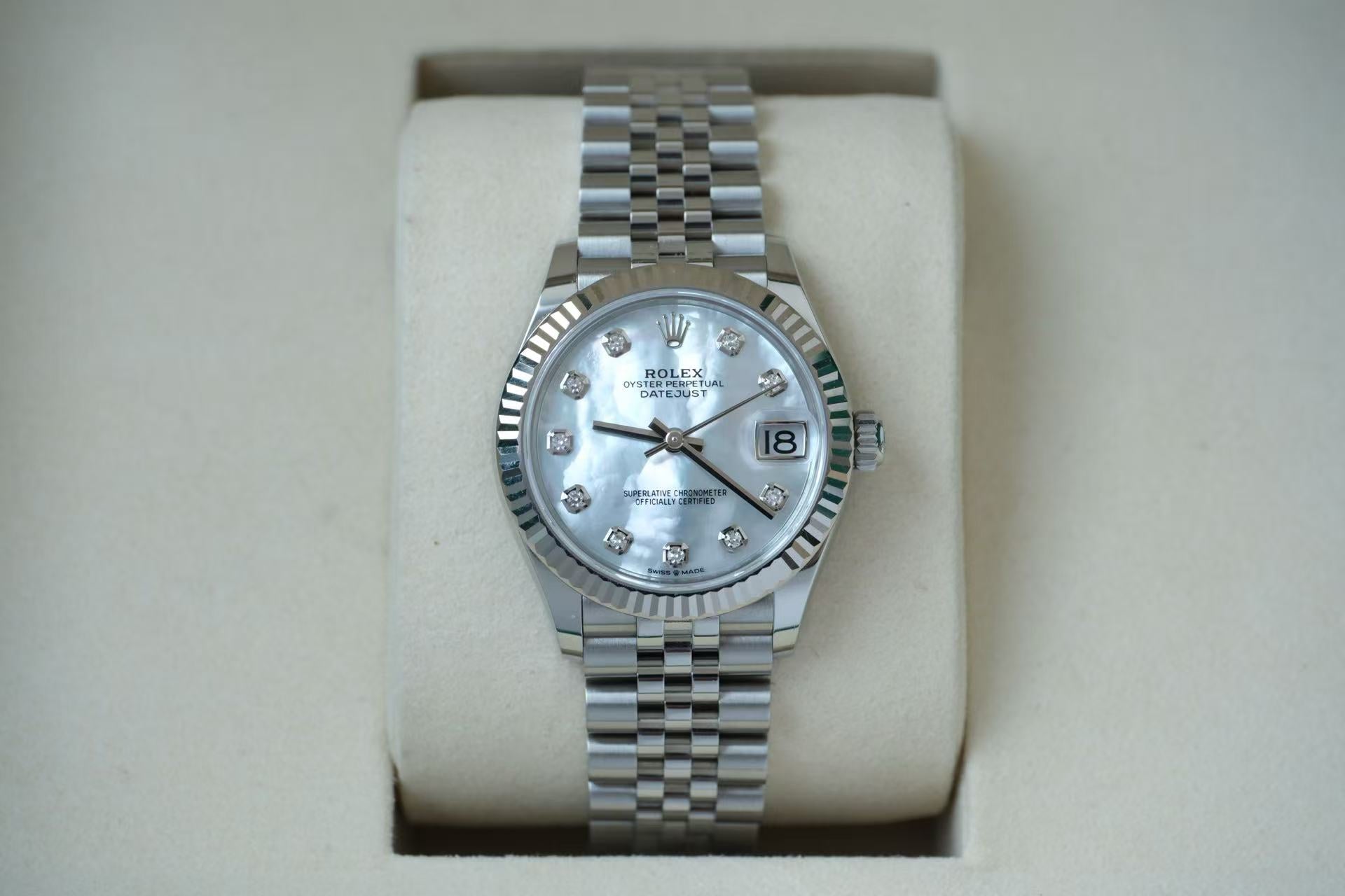 ✦ 劳力士 Rolex 日志型 Datejust 31mm 278274 白贝母钻刻 18K白金狗牙圈 2025年全套