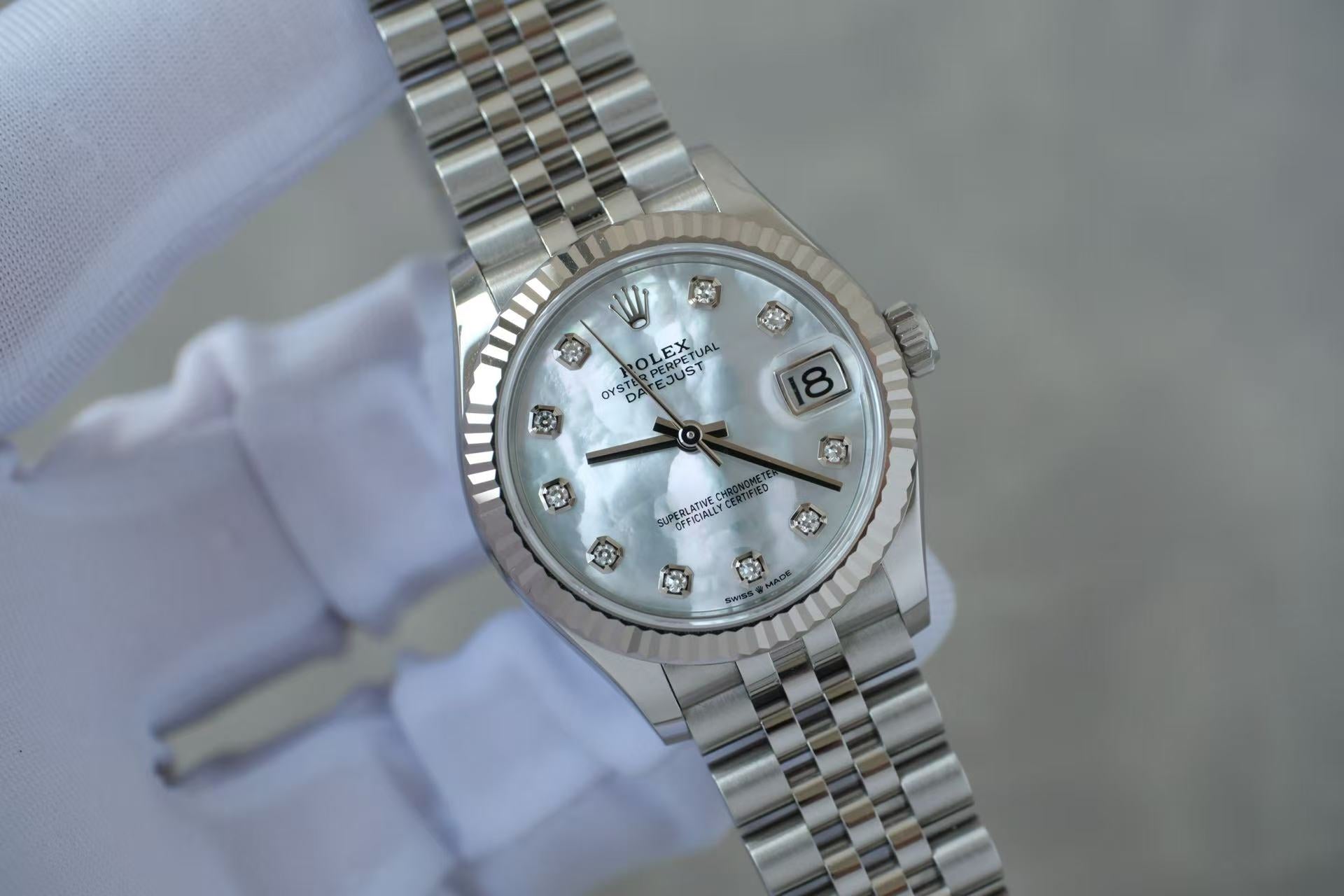 ✦ 劳力士 Rolex 日志型 Datejust 31mm 278274 白贝母钻刻 18K白金狗牙圈 2025年全套