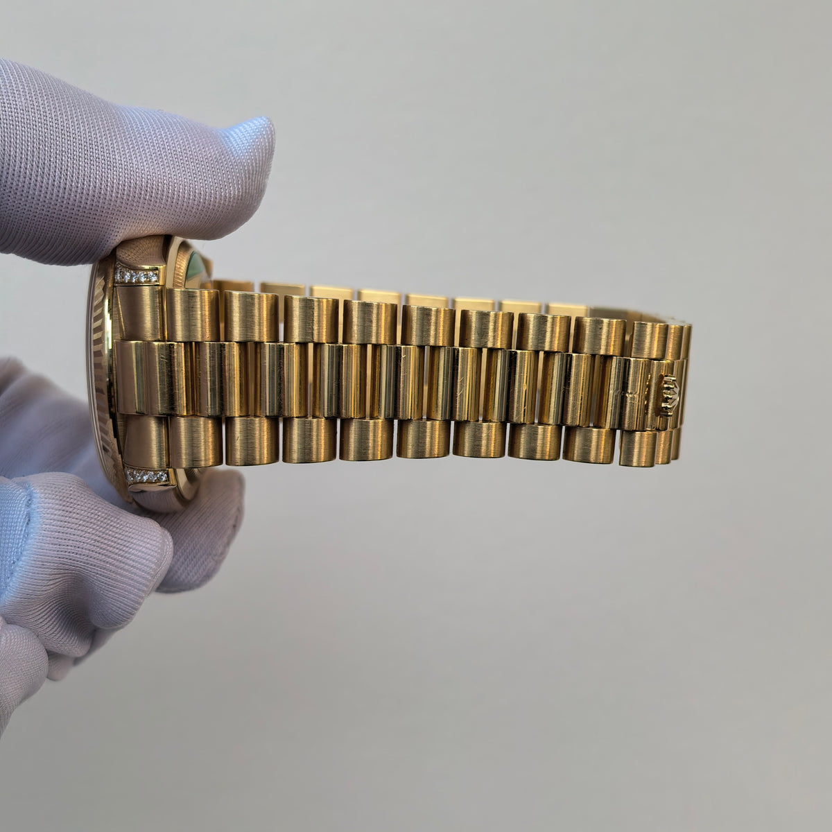 Rolex 劳力士 / 星期日历型 118338 自动机械 18k黄金,表耳镶钻 36毫米 单表好价
